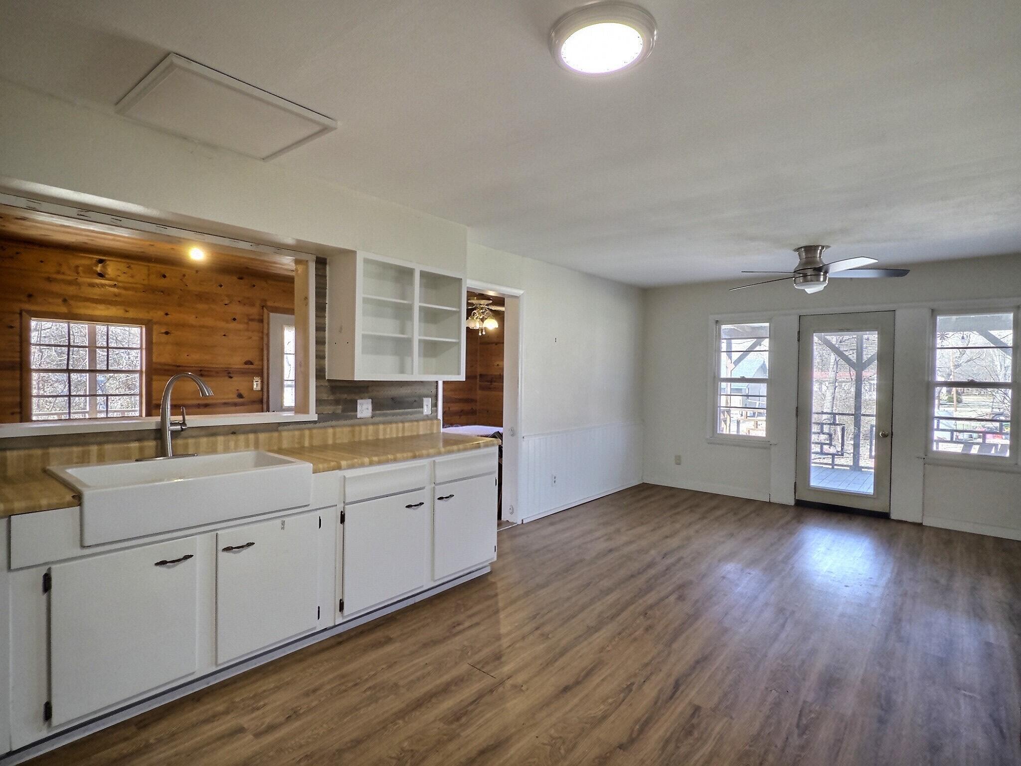 Photo 9 - Residential for sale – 1004  Joyce Street  Van Buren, MO