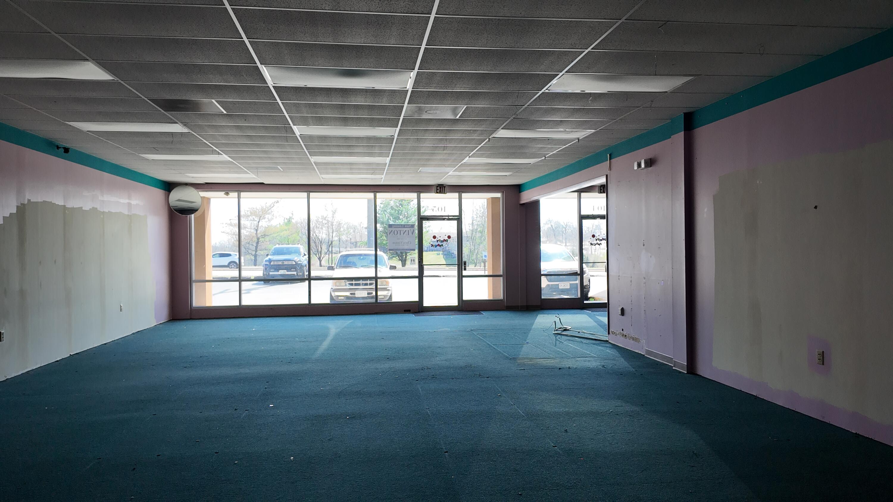 Photo 5 - Commercial Lease for sale – 827 W Main Street  Branson, MO
