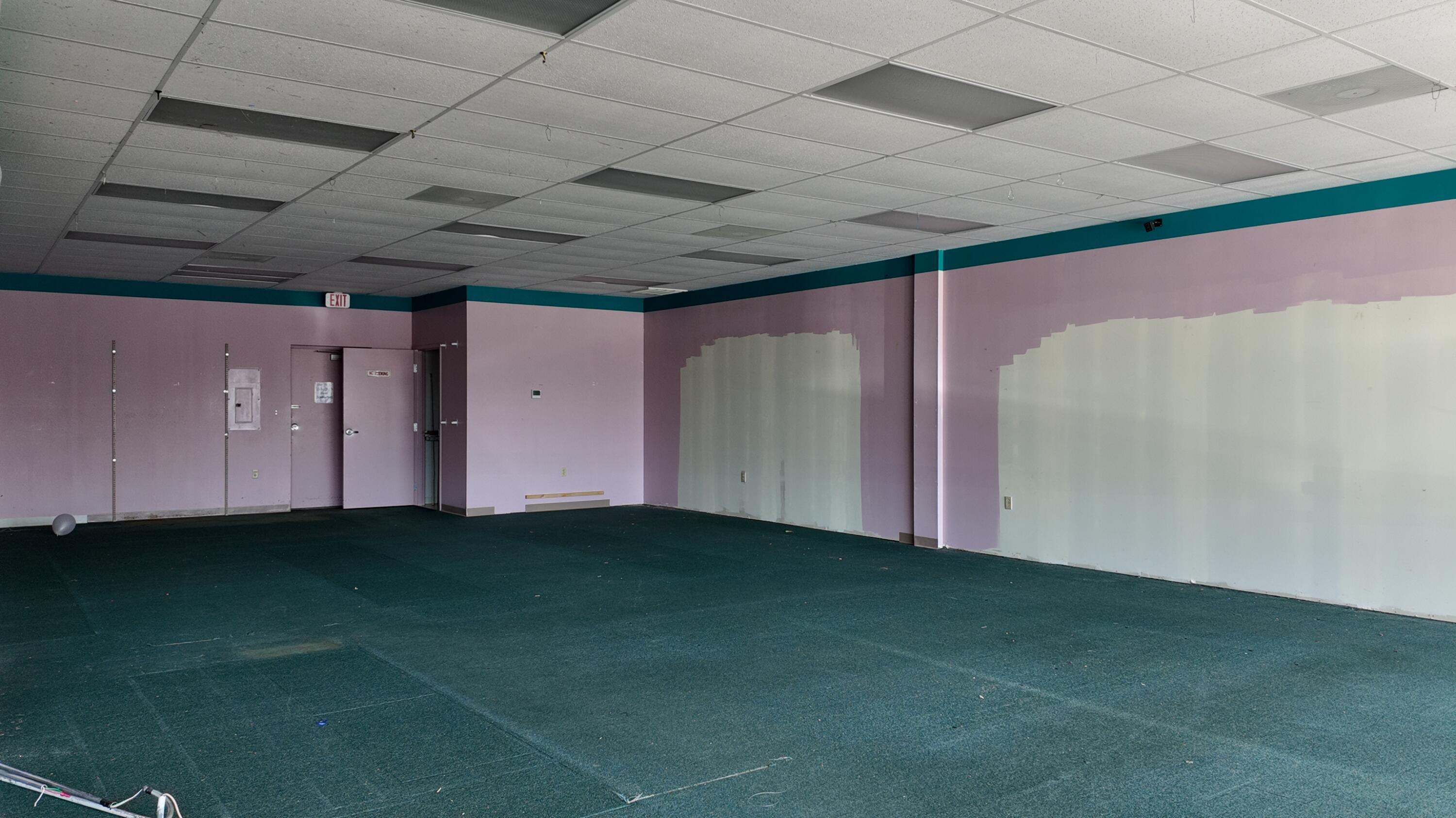 Photo 2 - Commercial Lease for sale – 827 W Main Street  Branson, MO