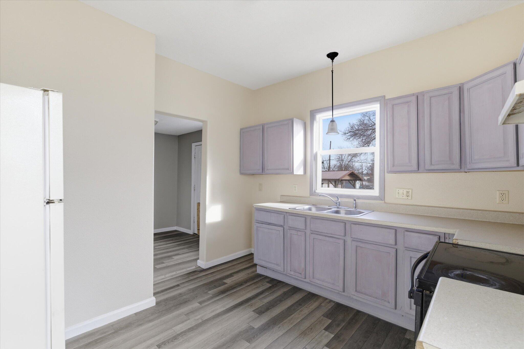 Photo 8 - Residential for sale – 1026 W Division   Springfield, MO