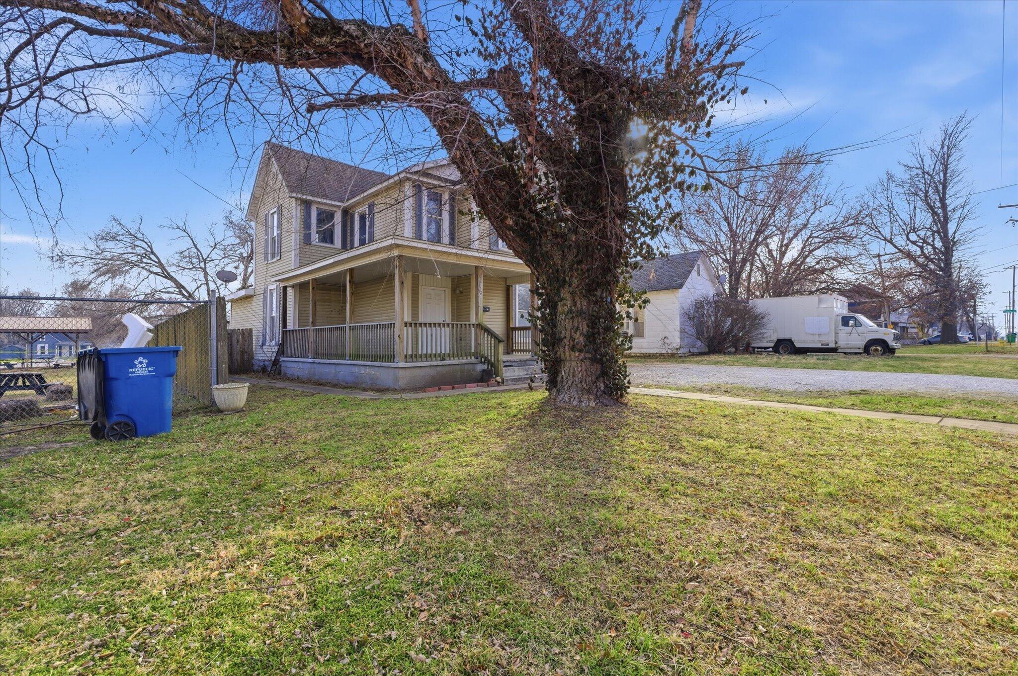 Photo 3 - Residential for sale – 1026 W Division   Springfield, MO