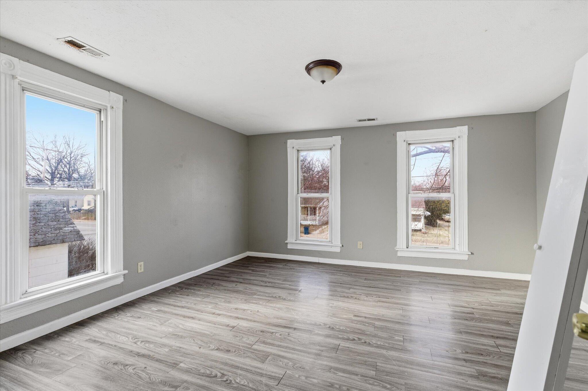 Photo 17 - Residential for sale – 1026 W Division   Springfield, MO