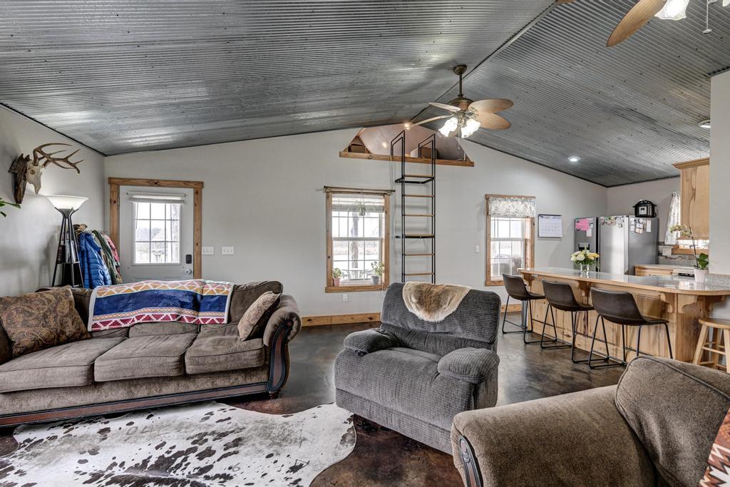 Photo 39 - Farm for sale – 463b NE 88th Lane  Lamar, MO