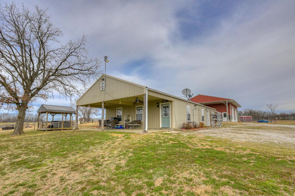 Photo 6 - Farm for sale – 463b NE 88th Lane  Lamar, MO