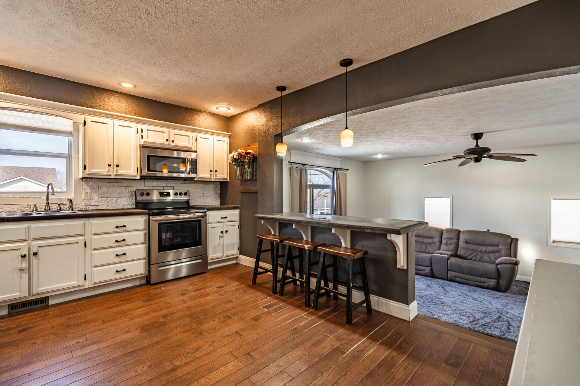 Photo 8 - Residential for sale – 1482 N College Avenue  Morrisville, MO