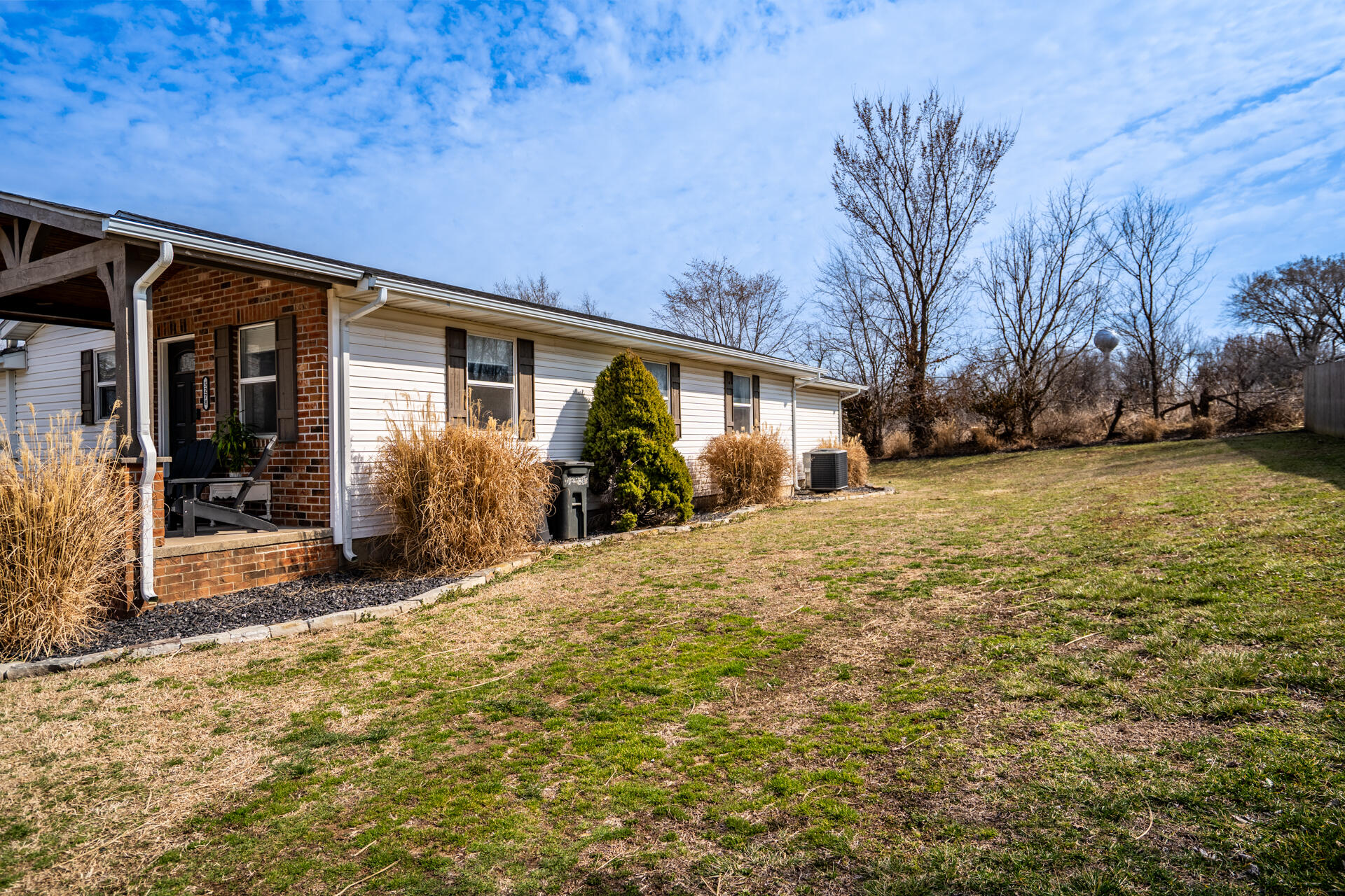 Photo 5 - Residential for sale – 1482 N College Avenue  Morrisville, MO