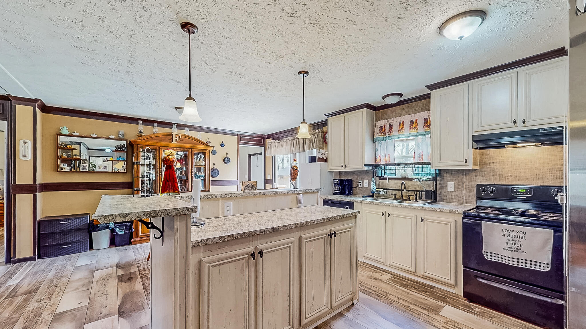 Photo 9 - Residential for sale – 21722  Sibley Road  Sulphur Springs, AR