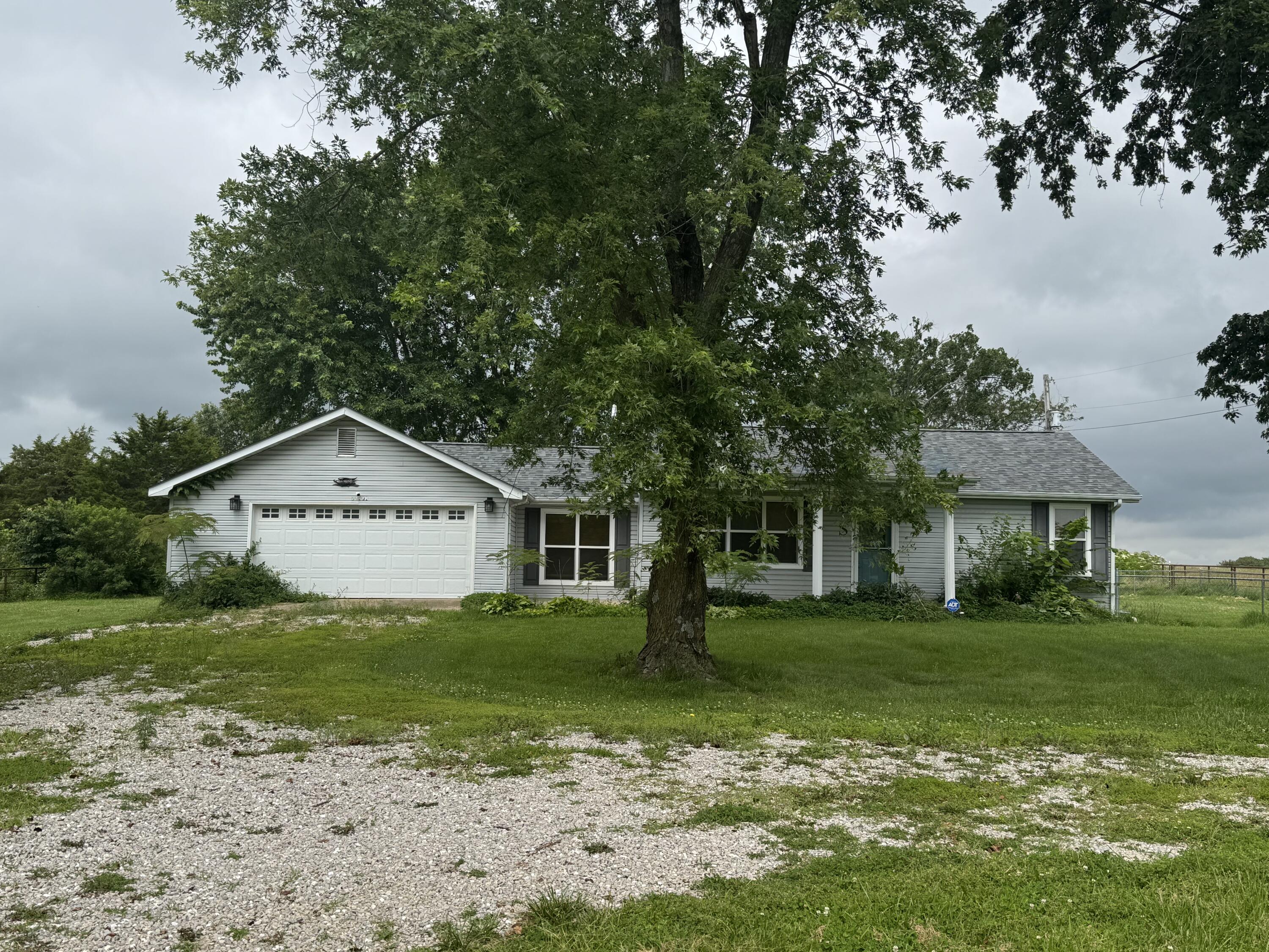 Residential for sale – 15001  Highway 133   Dixon, MO