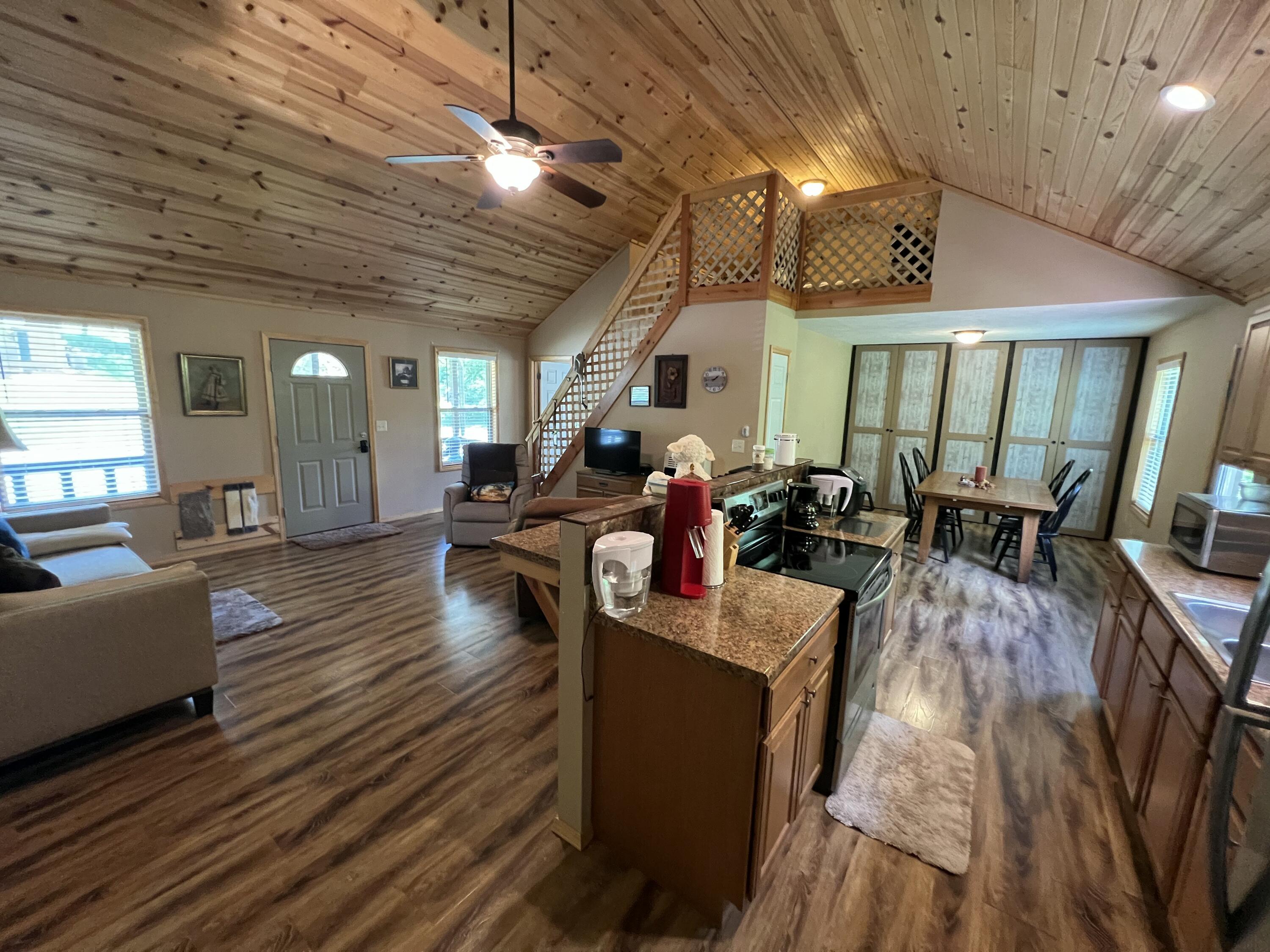 Photo 5 - Residential for sale – 941  Peace In The Valley   Blue Eye, MO
