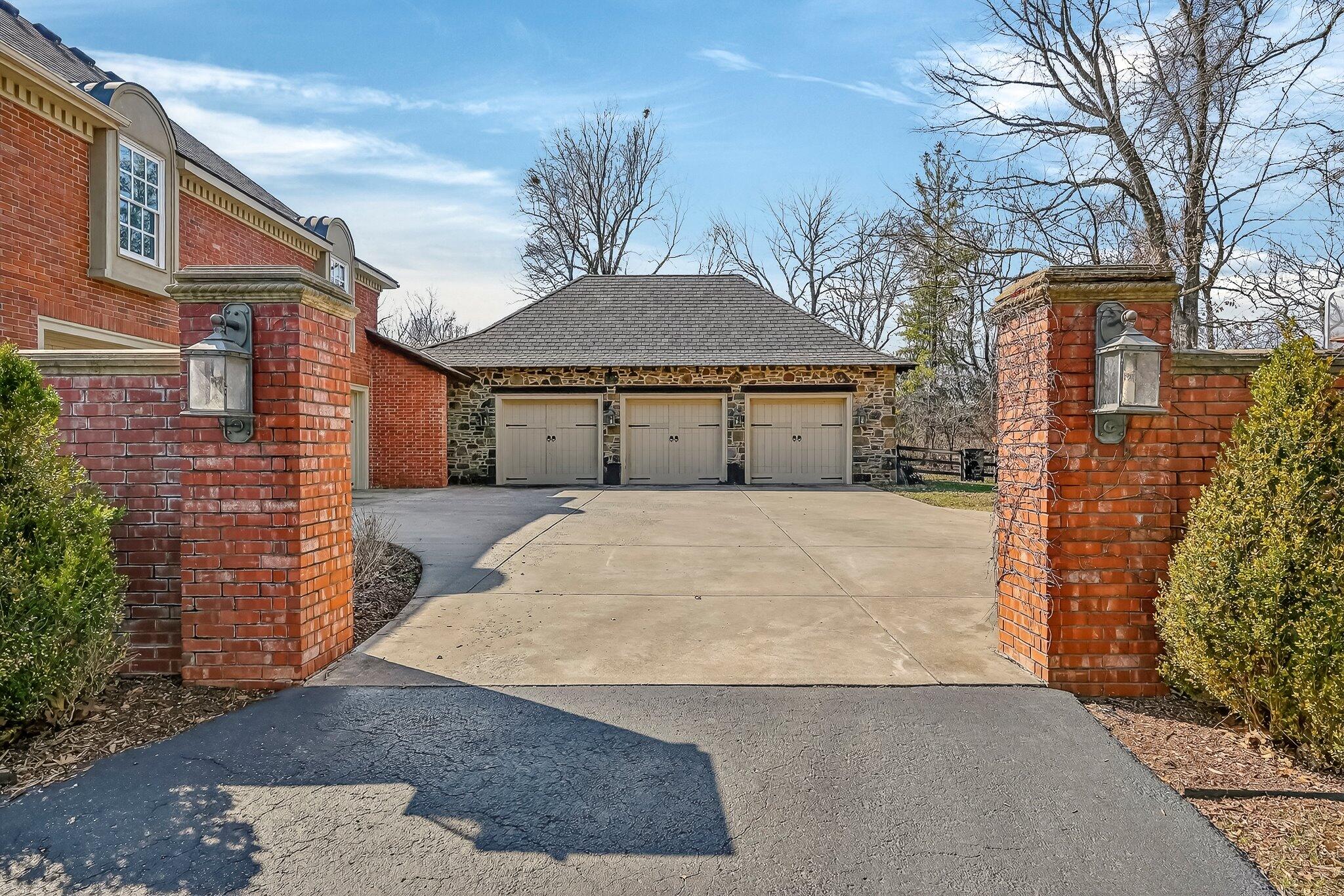 Photo 126 - Residential for sale – 5147 S Farm Road 181   Springfield, MO