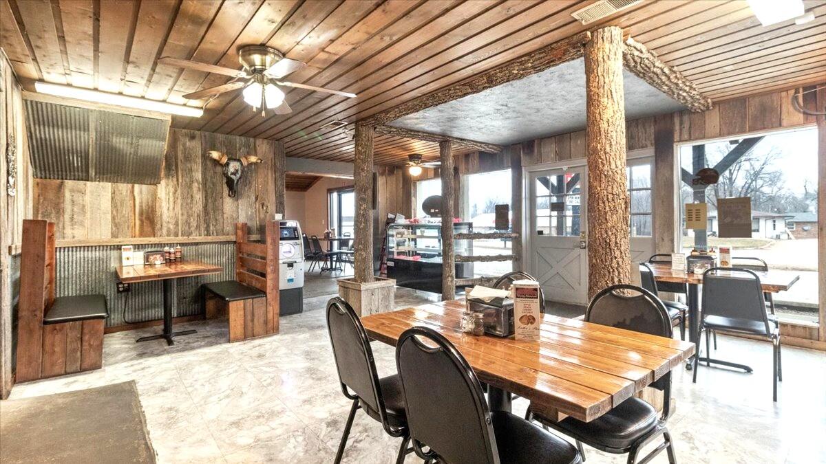 Photo 5 - Commercial Sale for sale – 1027  Porter Wagoner Boulevard  West Plains, MO