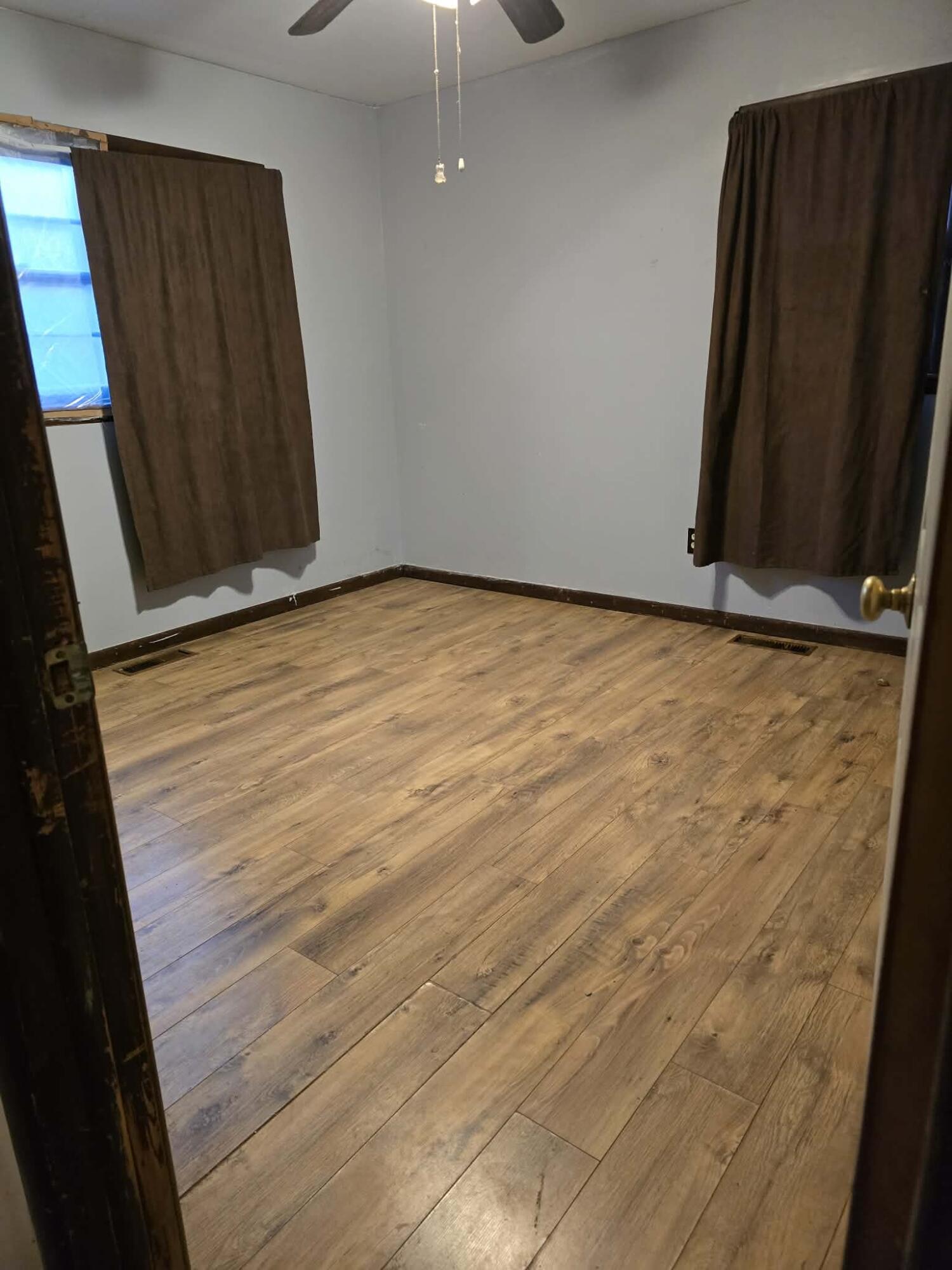 Photo 7 - Residential for sale – 1431  Greenwood Boulevard  Neosho, MO