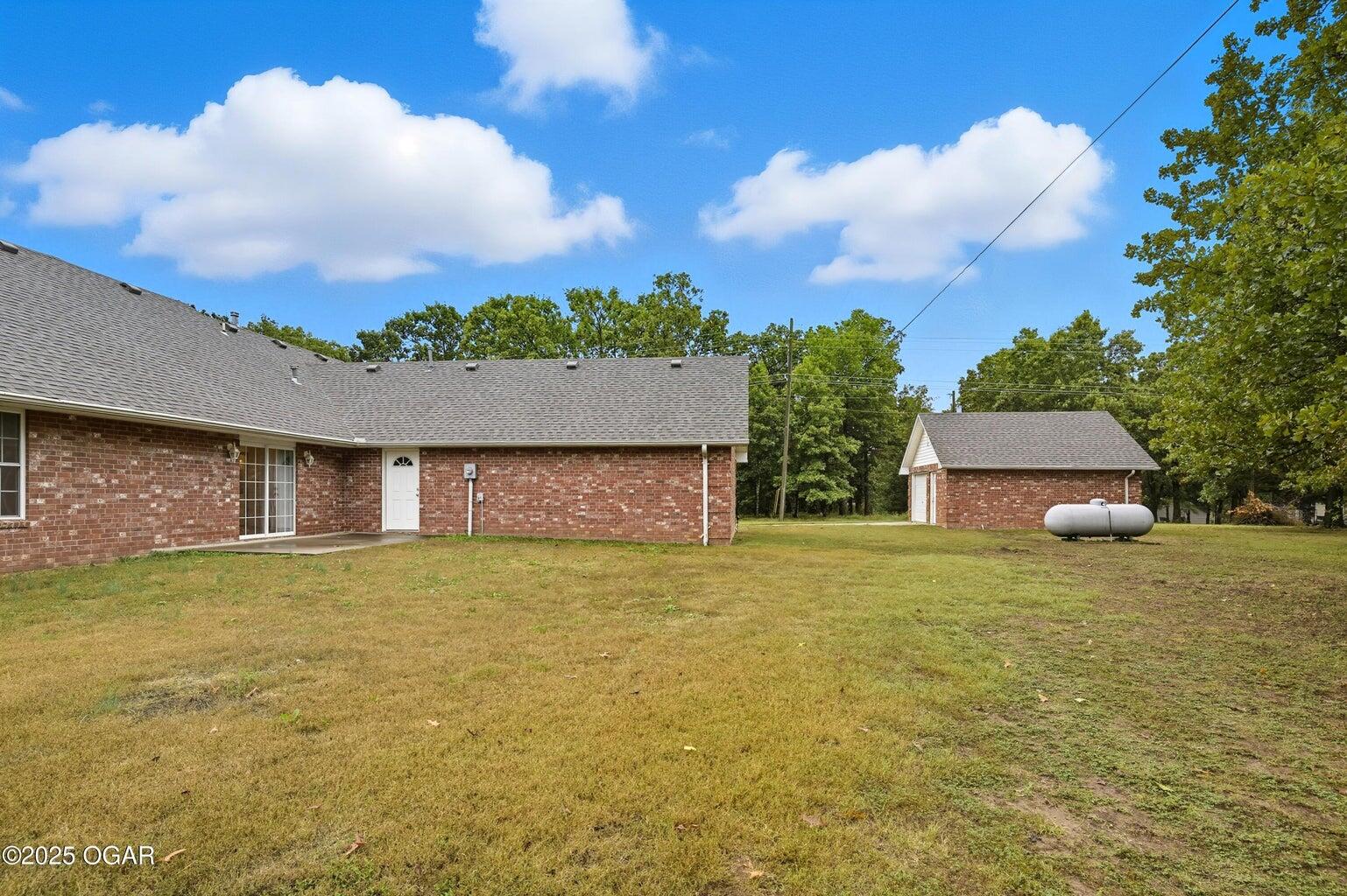 Photo 3 - Residential for sale – 13194  Kirkwood Lane  Neosho, MO