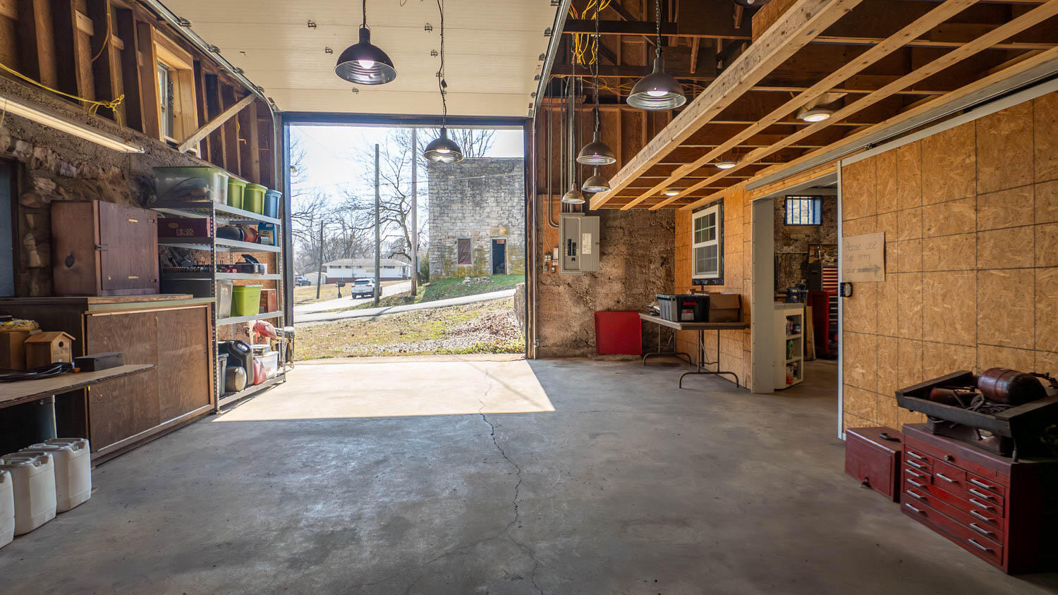 Photo 15 - Commercial Sale for sale – 105  Couch Street  Alton, MO
