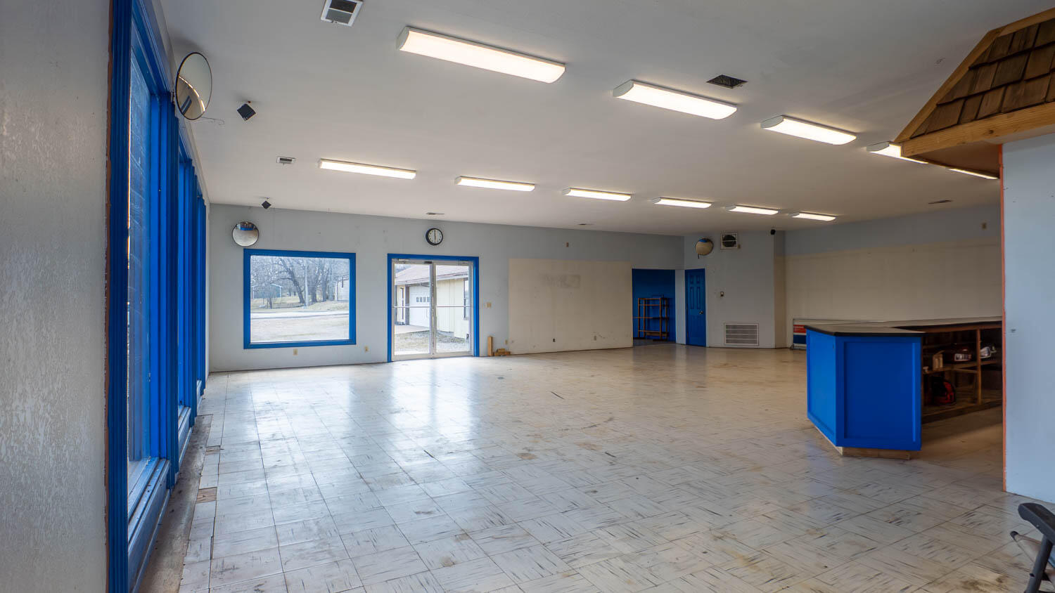 Photo 52 - Commercial Sale for sale – 105  Couch Street  Alton, MO
