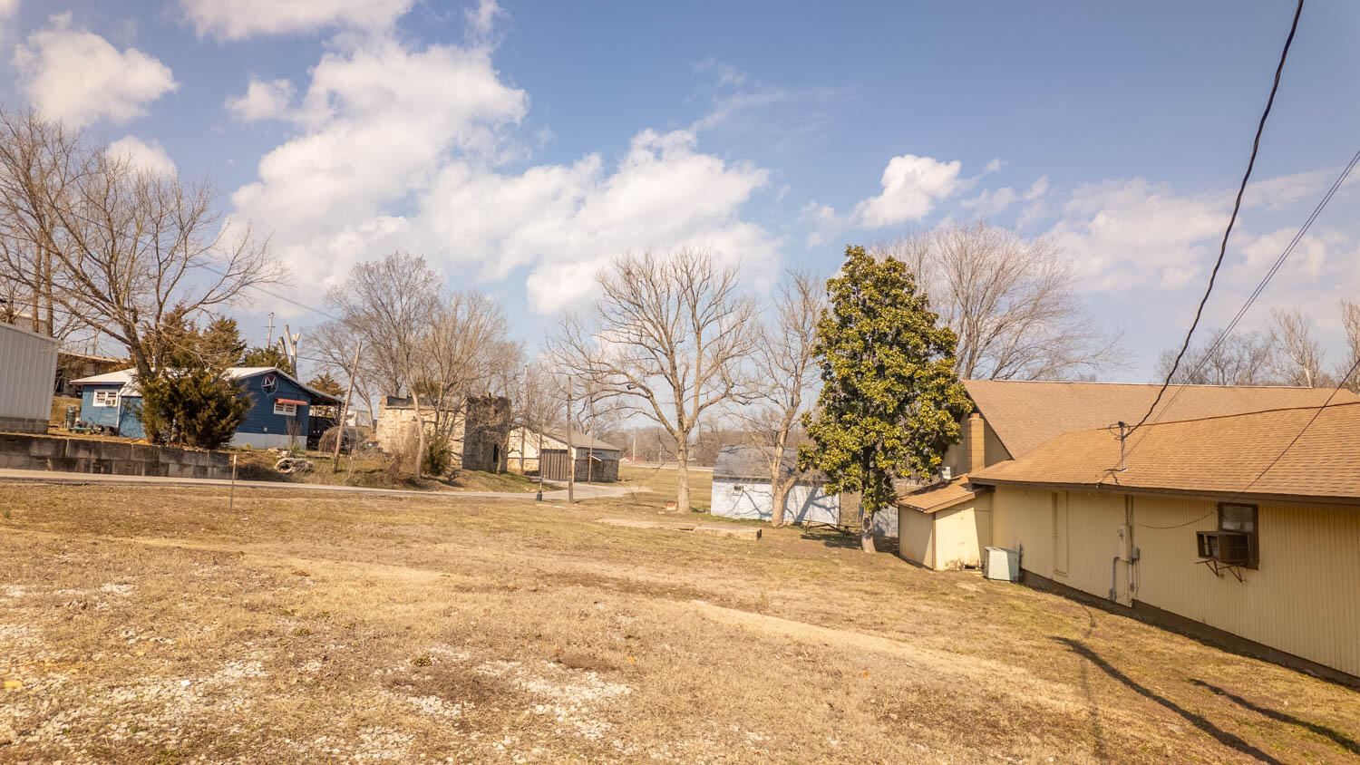 Photo 38 - Commercial Sale for sale – 105  Couch Street  Alton, MO