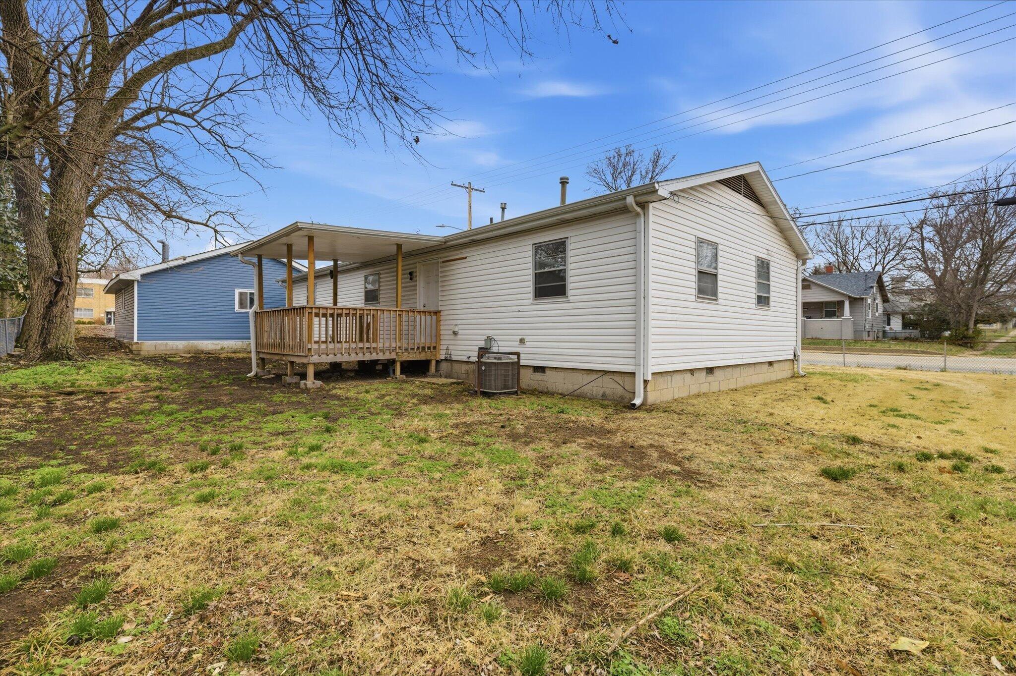 Photo 17 - Residential for sale – 944 W Division   Springfield, MO