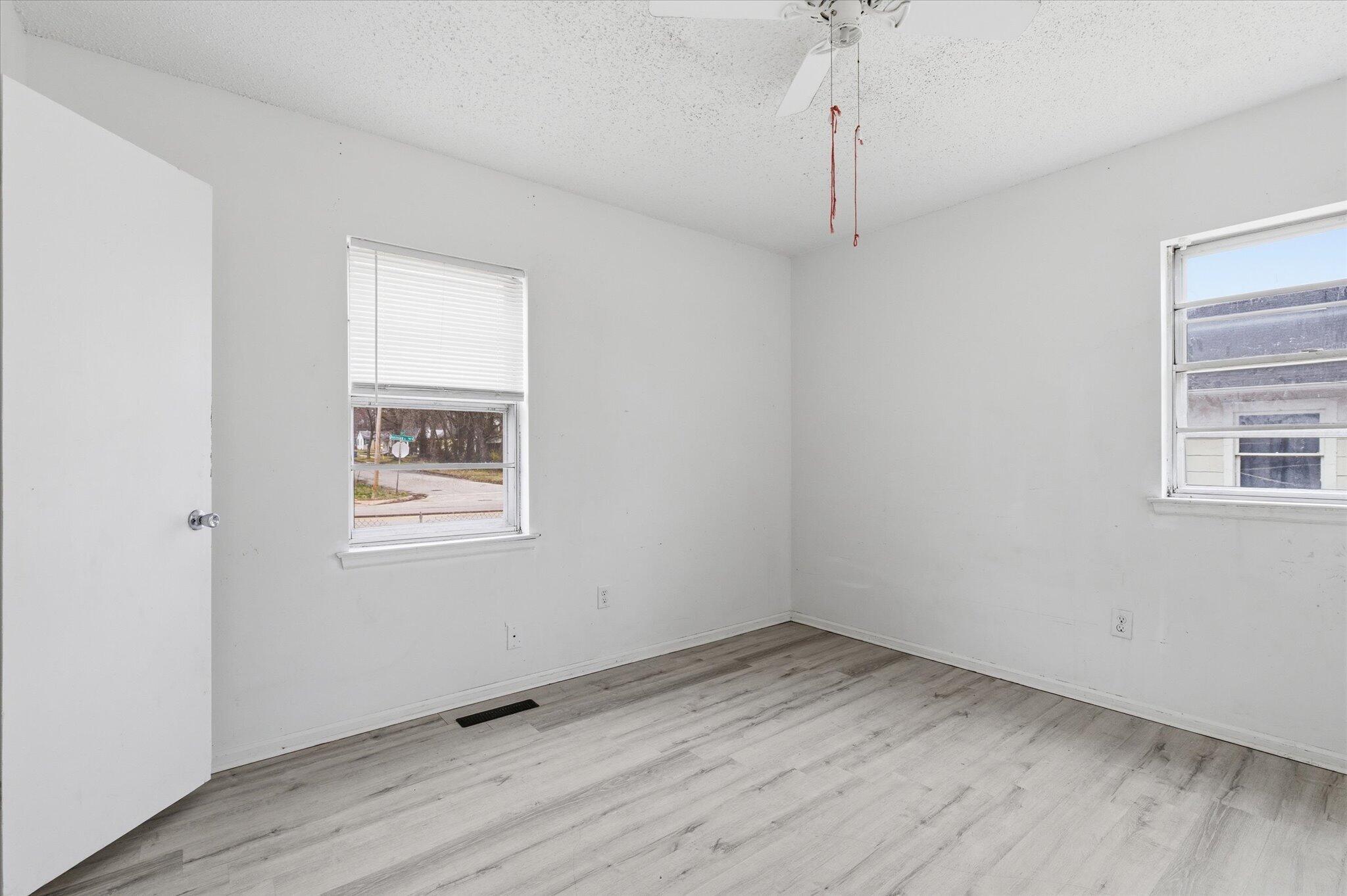 Photo 16 - Residential for sale – 944 W Division   Springfield, MO