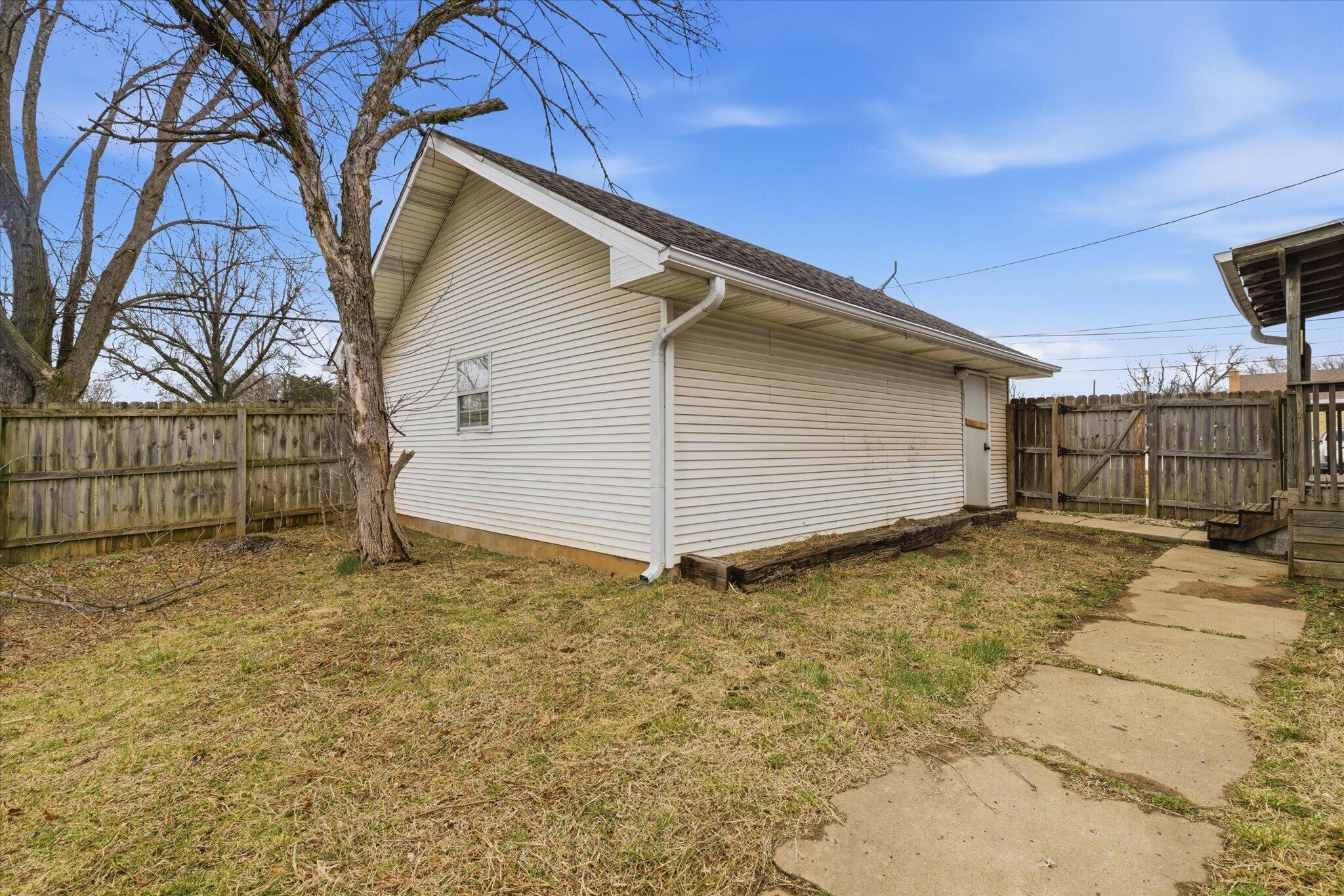 Photo 21 - Residential for sale – 1447 N Broadway   Springfield, MO