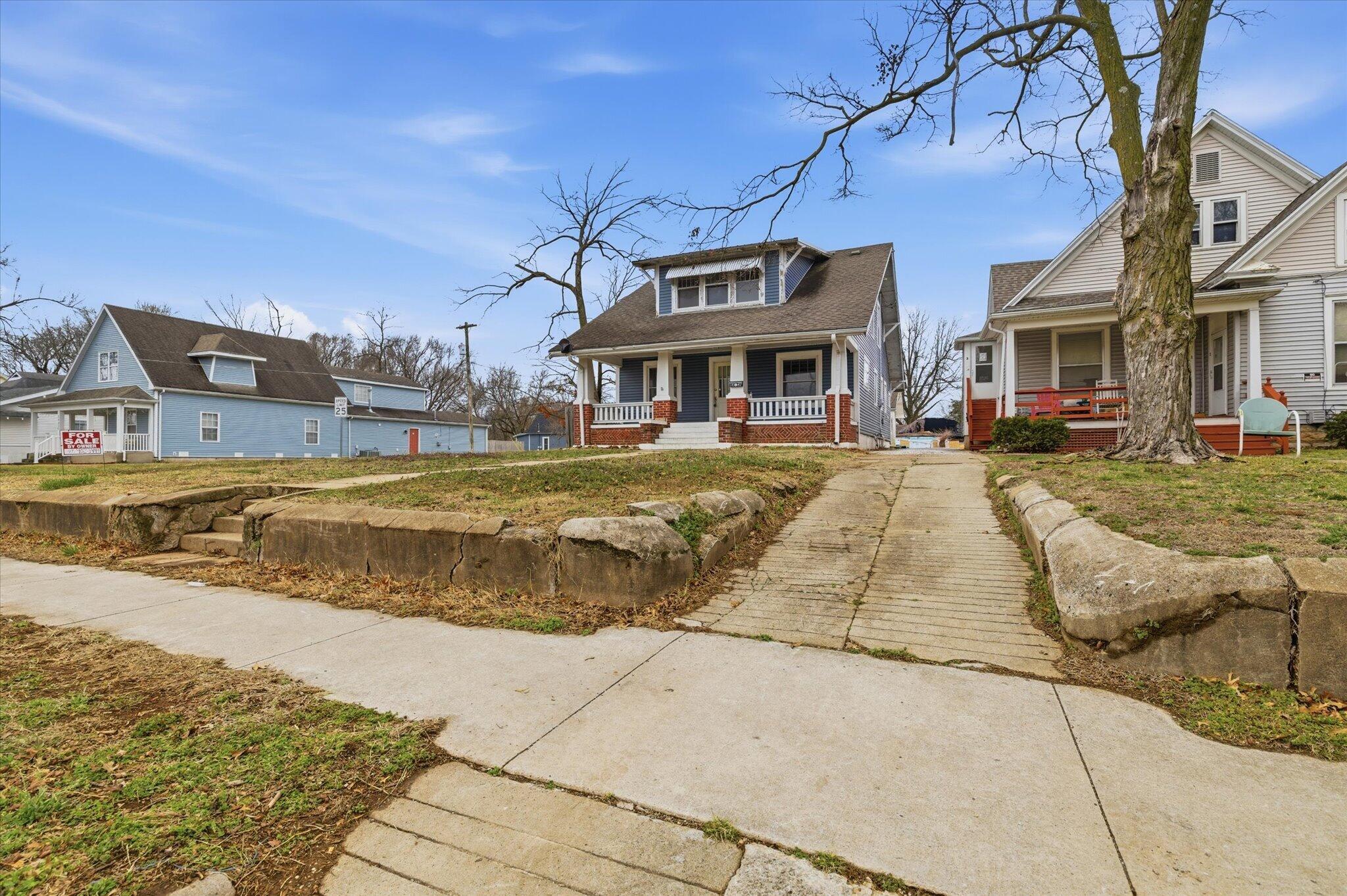 Photo 2 - Residential for sale – 1447 N Broadway   Springfield, MO