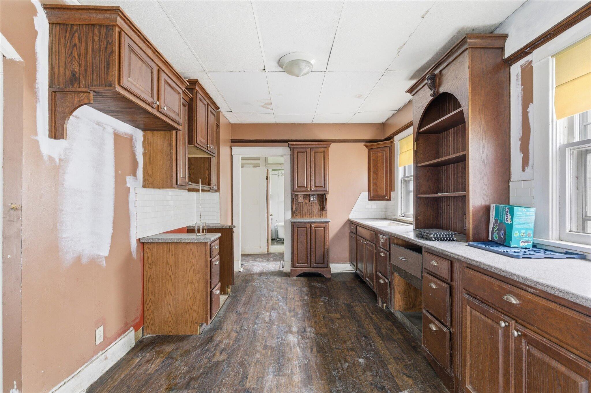 Photo 8 - Residential for sale – 1447 N Broadway   Springfield, MO