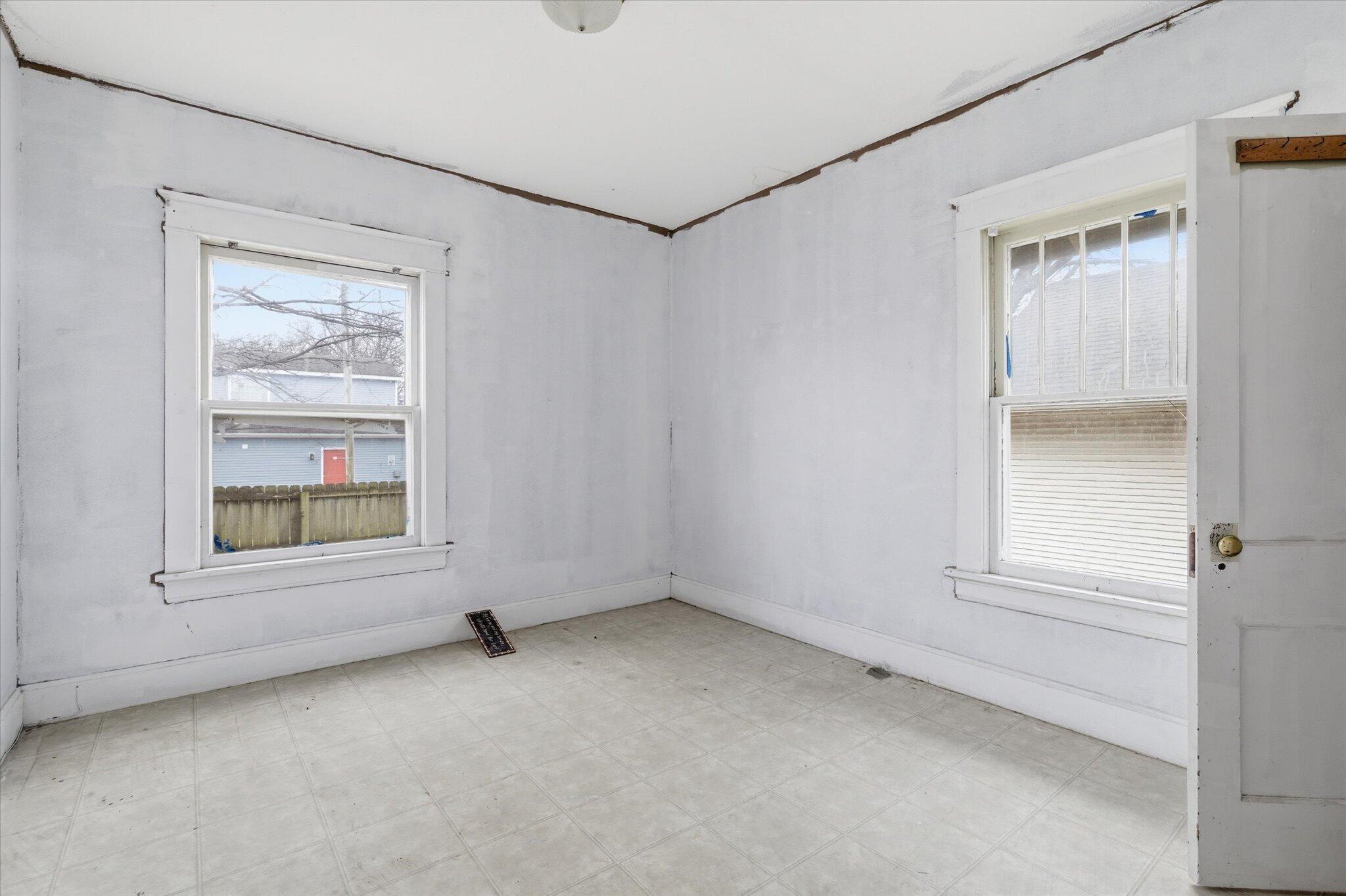 Photo 12 - Residential for sale – 1447 N Broadway   Springfield, MO