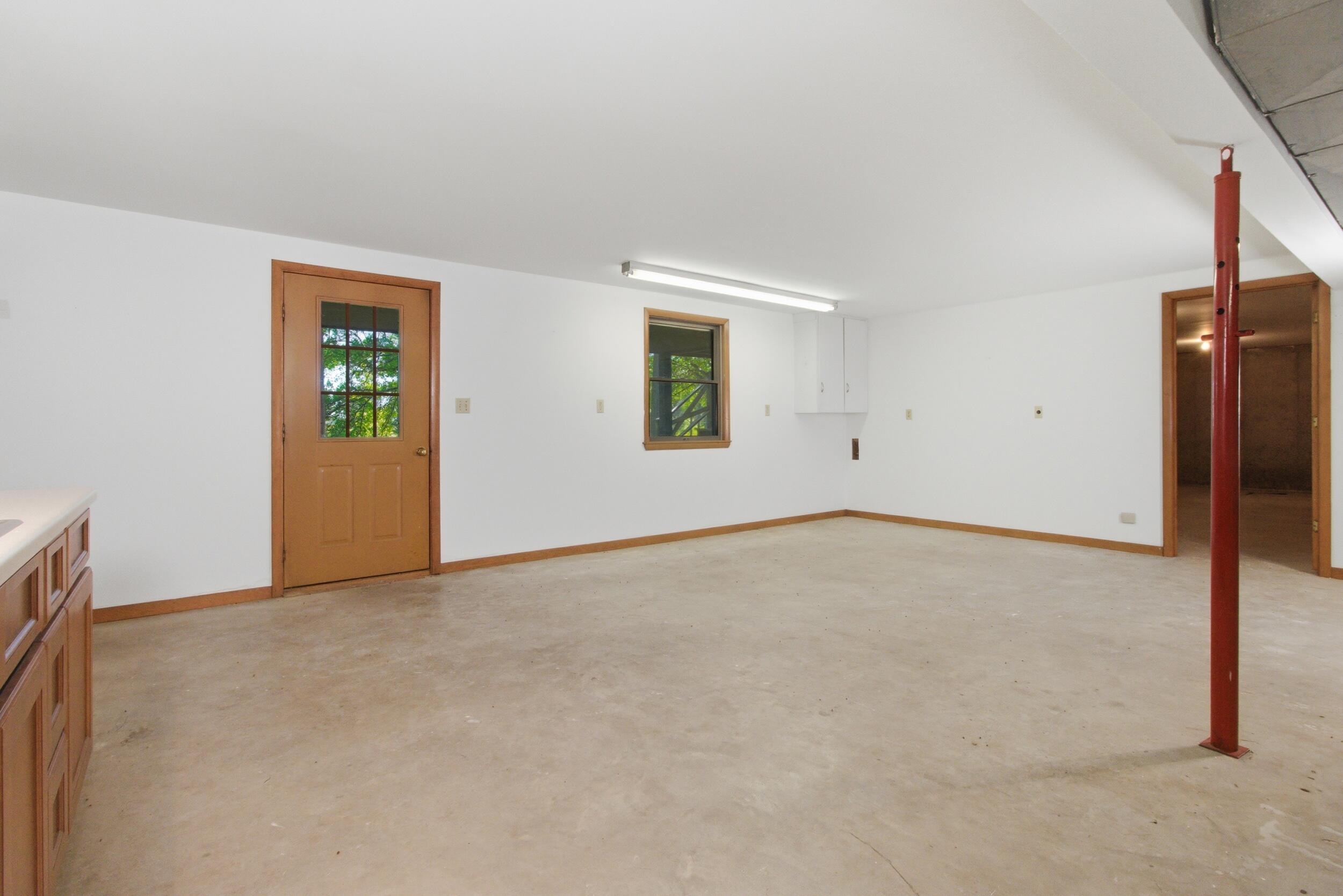 Photo 33 - Farm for sale – 15556  Slab Spring Drive  Licking, MO