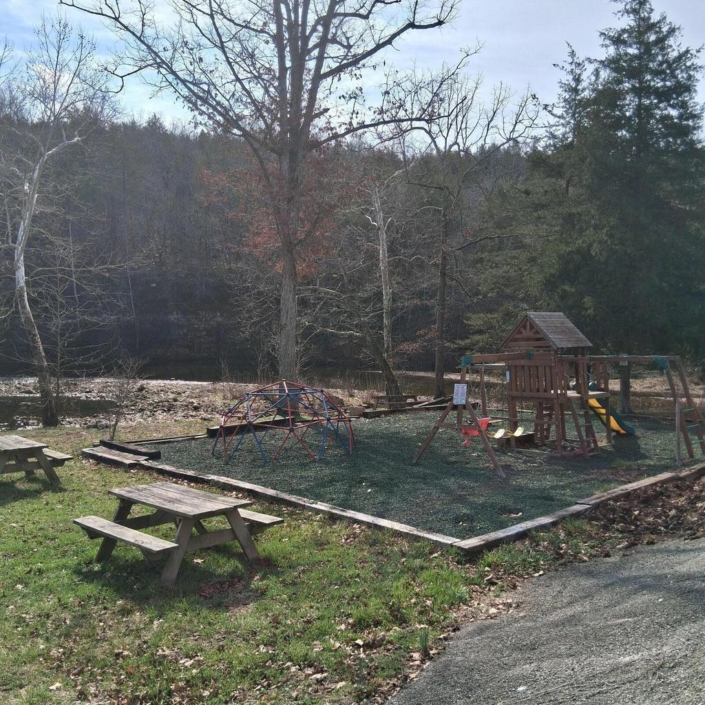 Photo 2 - Land for sale – Lot 299  Greers Ferry Road  Branson, MO
