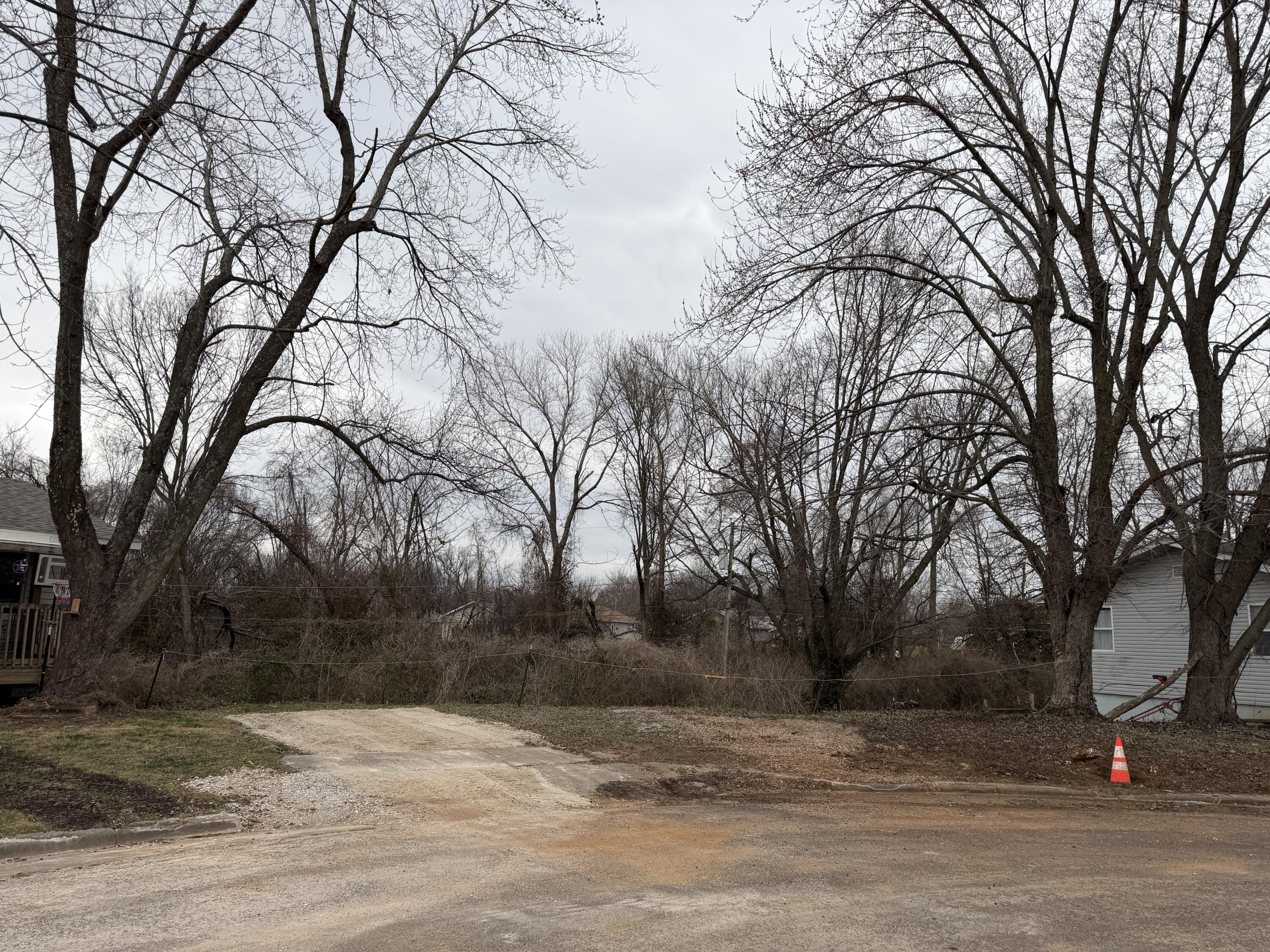 Photo 2 - Land for sale – 1228 N Glenn Avenue  Springfield, MO