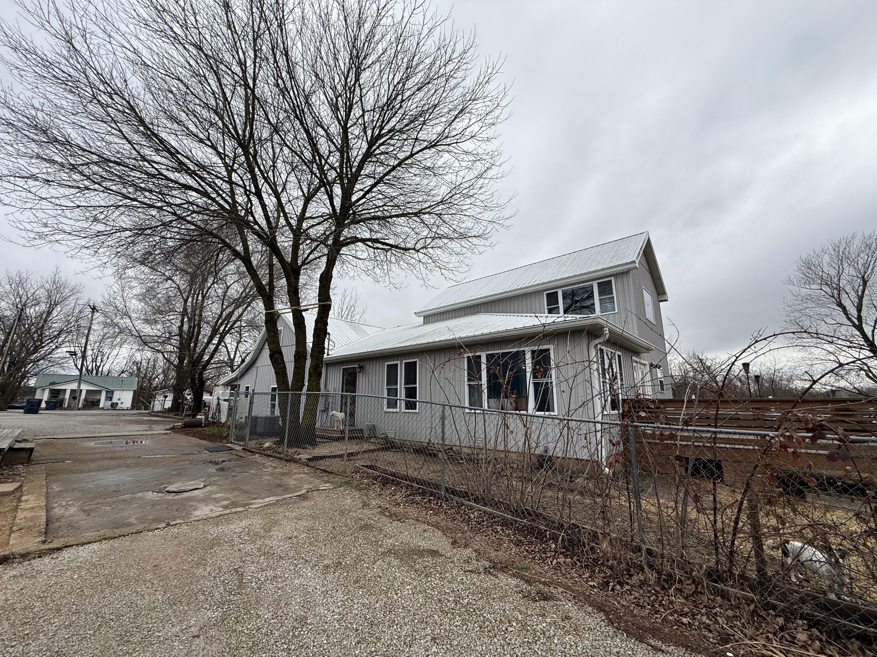Photo 14 - Residential for sale – 615 W Benton Street  Buffalo, MO