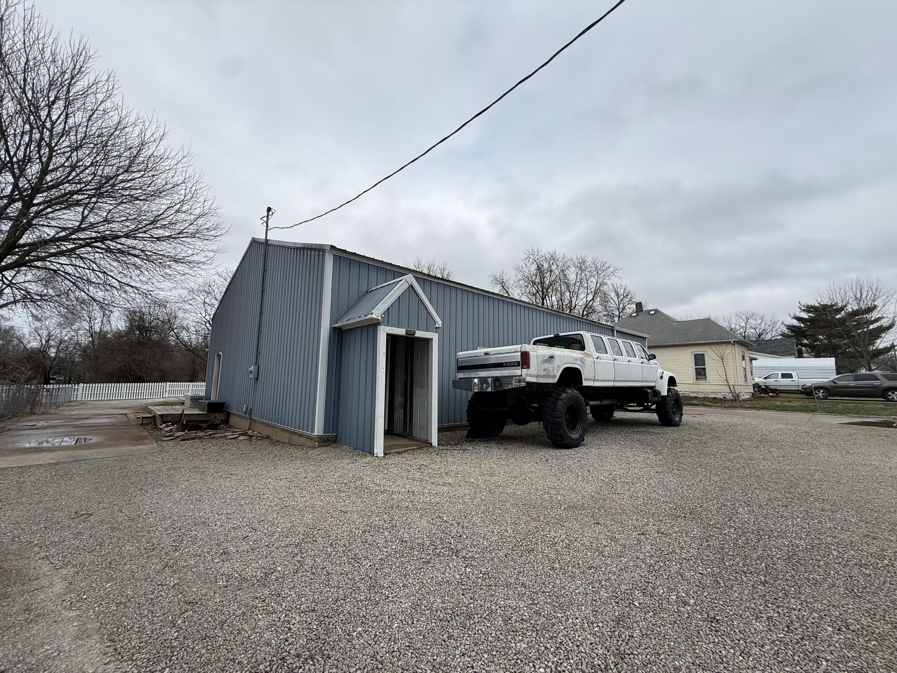 Photo 11 - Residential for sale – 615 W Benton Street  Buffalo, MO
