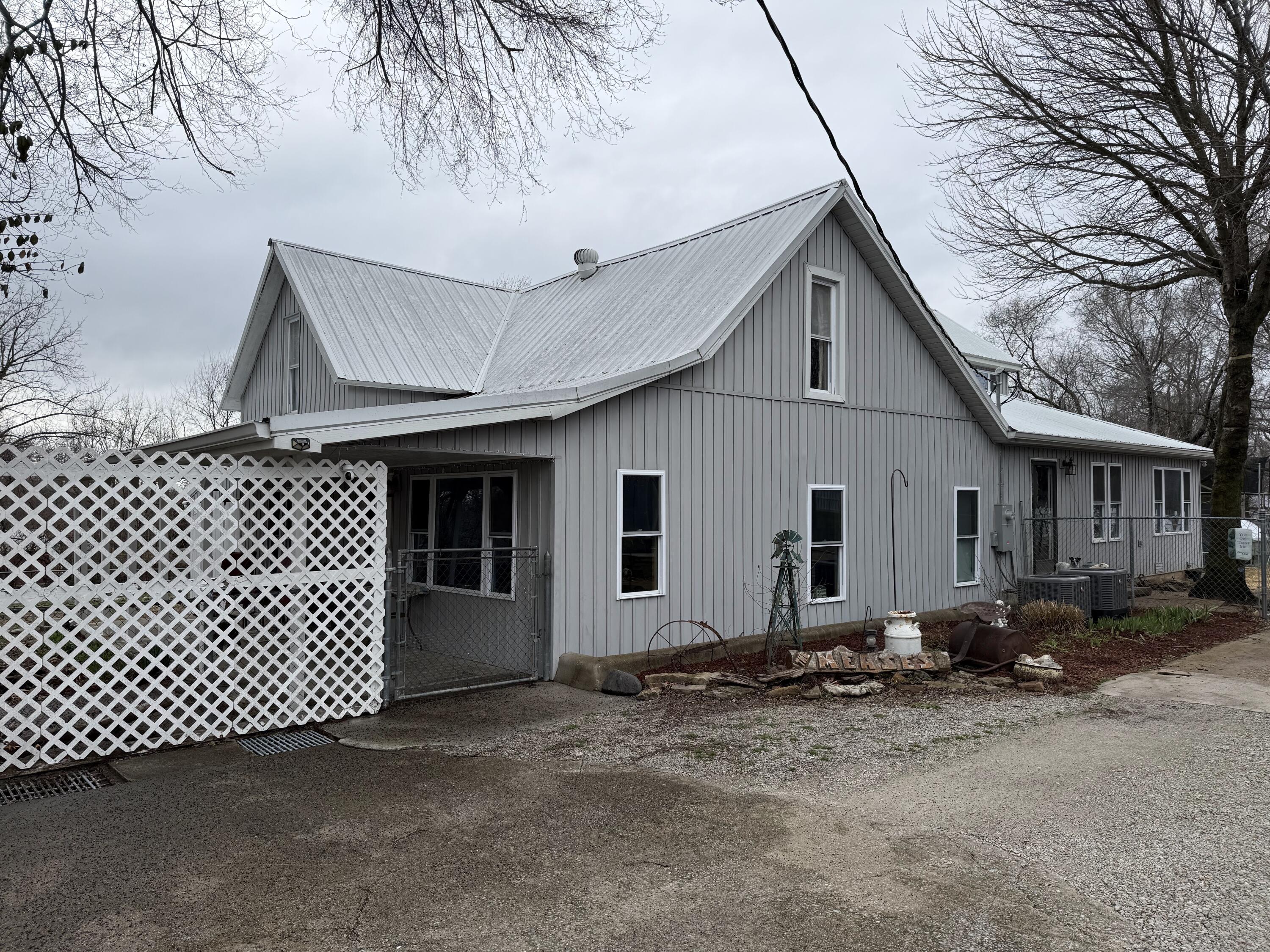 Photo 12 - Residential for sale – 615 W Benton Street  Buffalo, MO