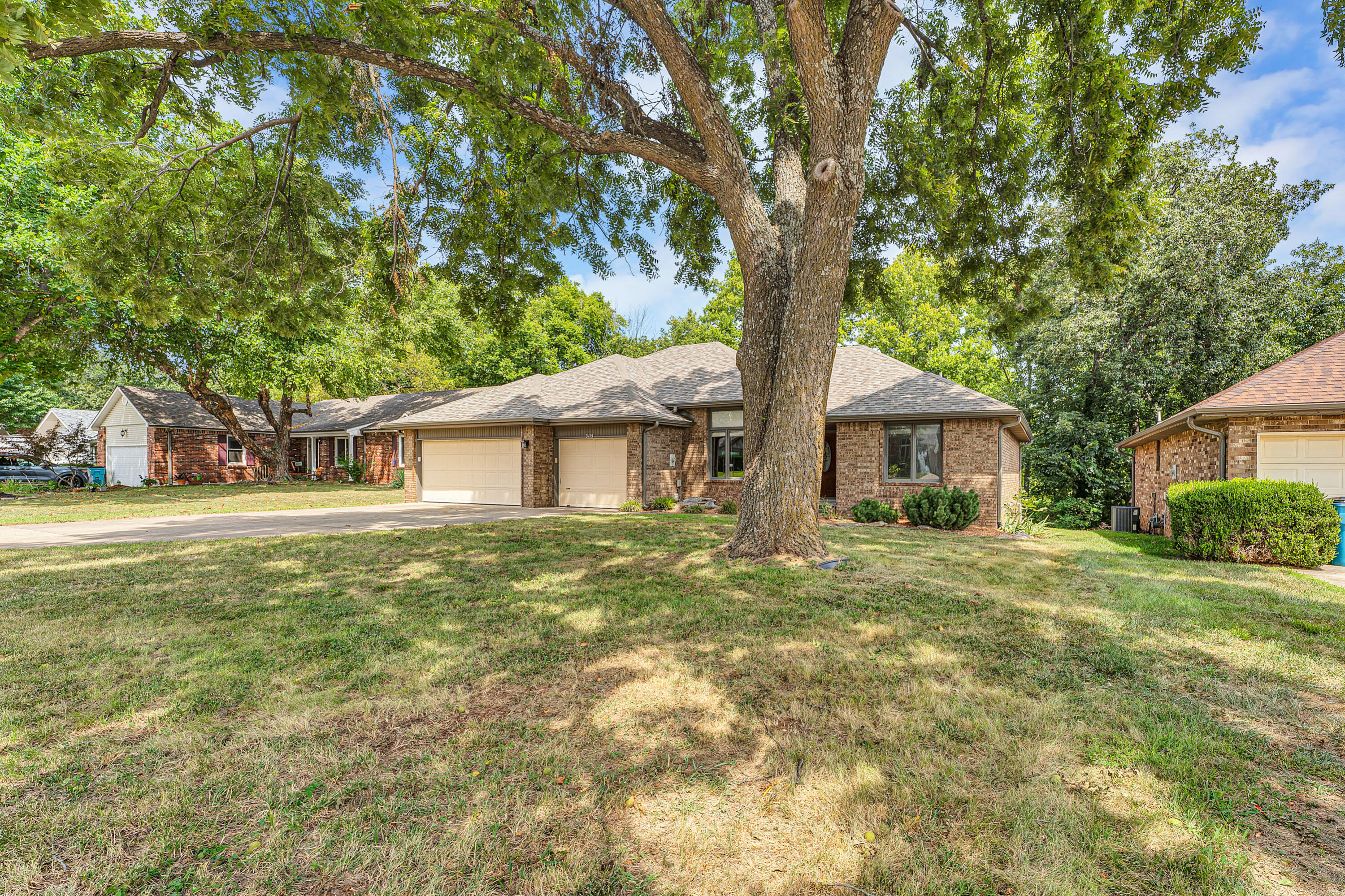 Photo 34 - Residential for sale – 3115 W Edgewood Street  Springfield, MO