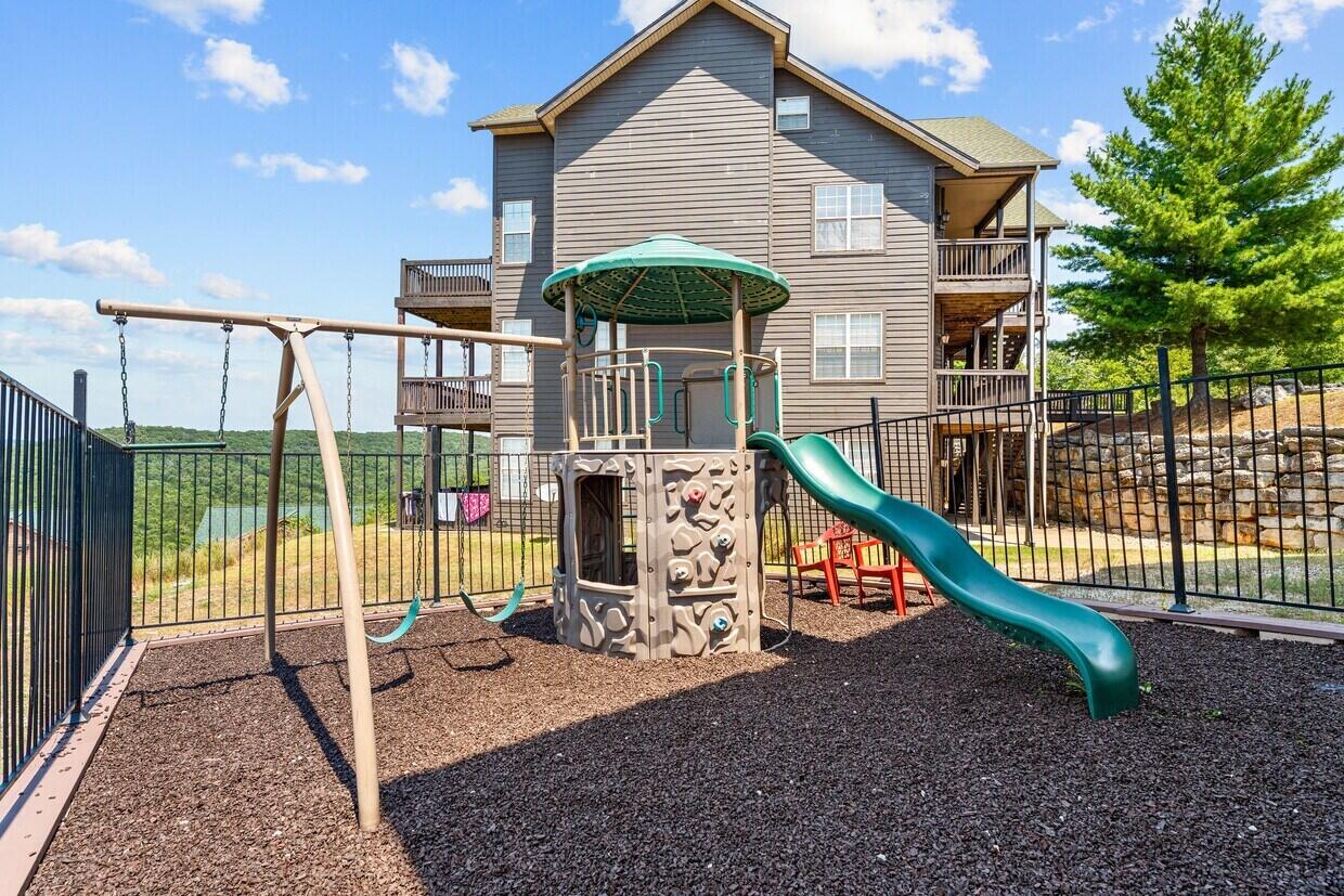 Photo 3 - Commercial Sale for sale – 39  Songbird Circle  Branson, MO