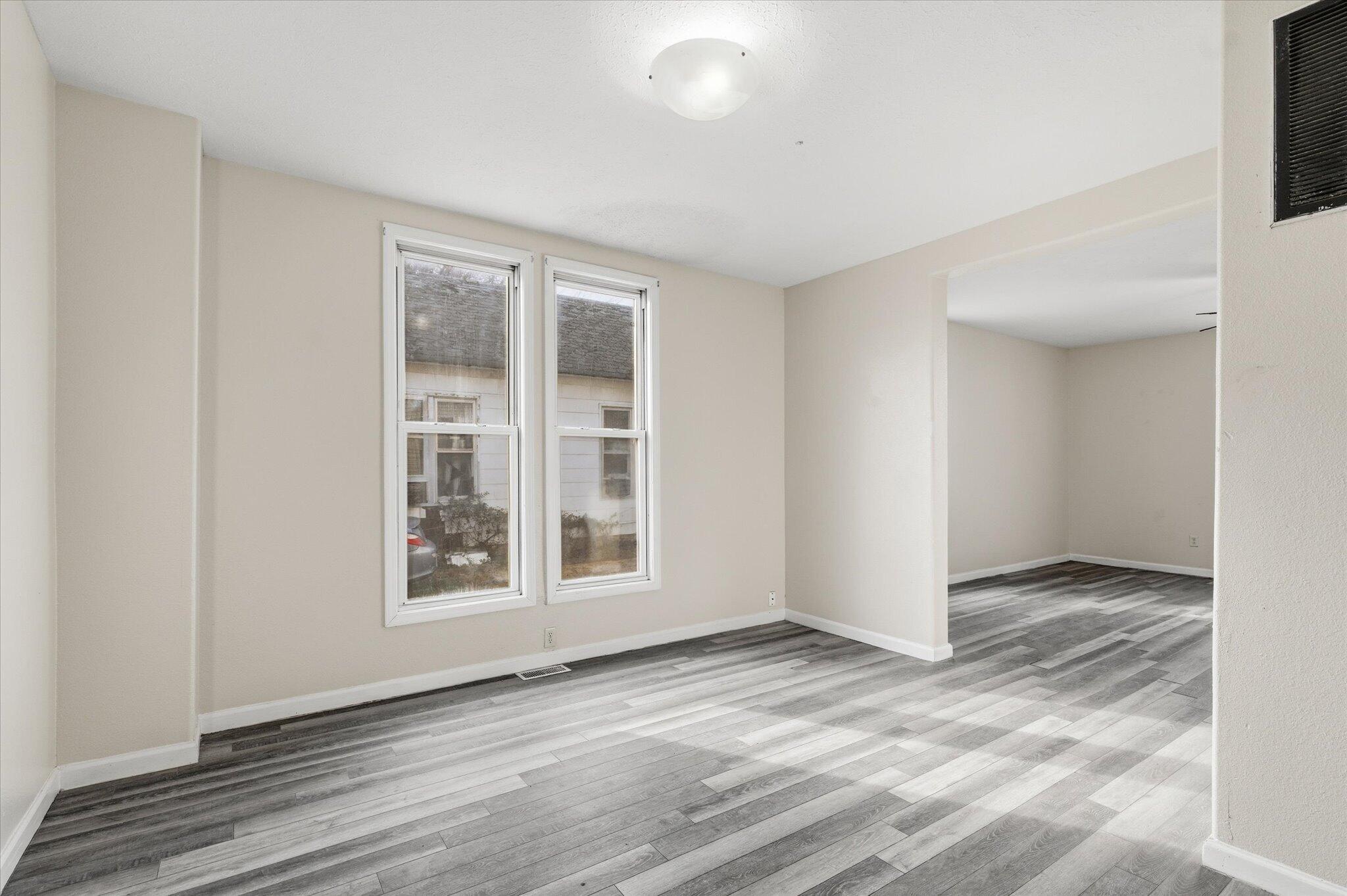 Photo 13 - Residential for sale – 1447 N Broadway   Springfield, MO