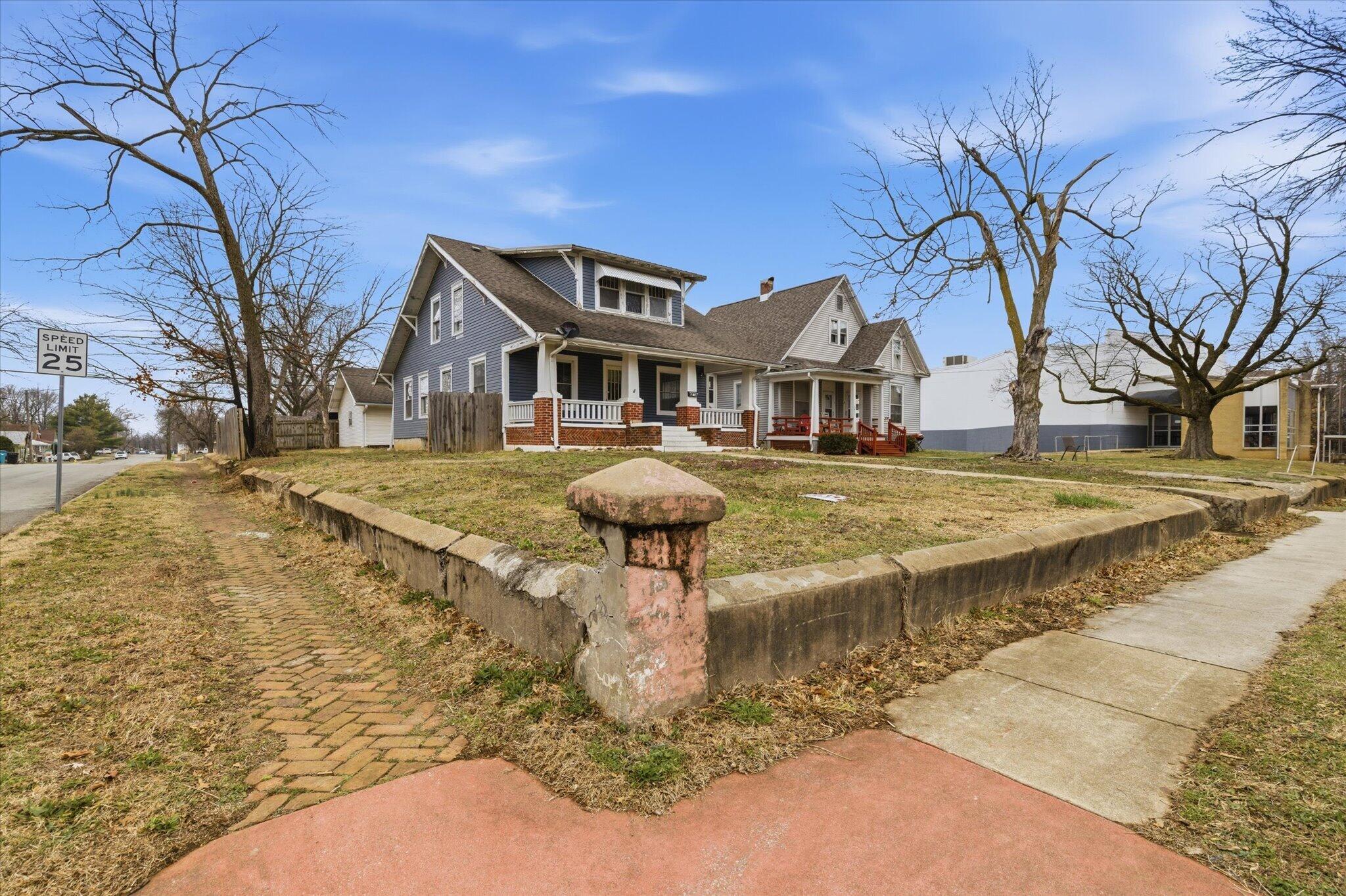 Photo 3 - Residential for sale – 1447 N Broadway   Springfield, MO