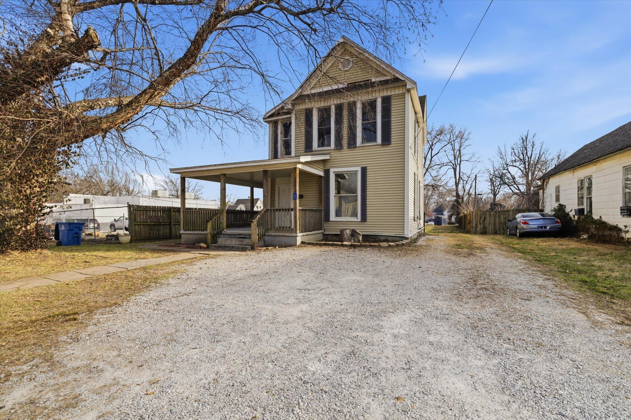 Photo 11 - Residential for sale – 1447 N Broadway   Springfield, MO