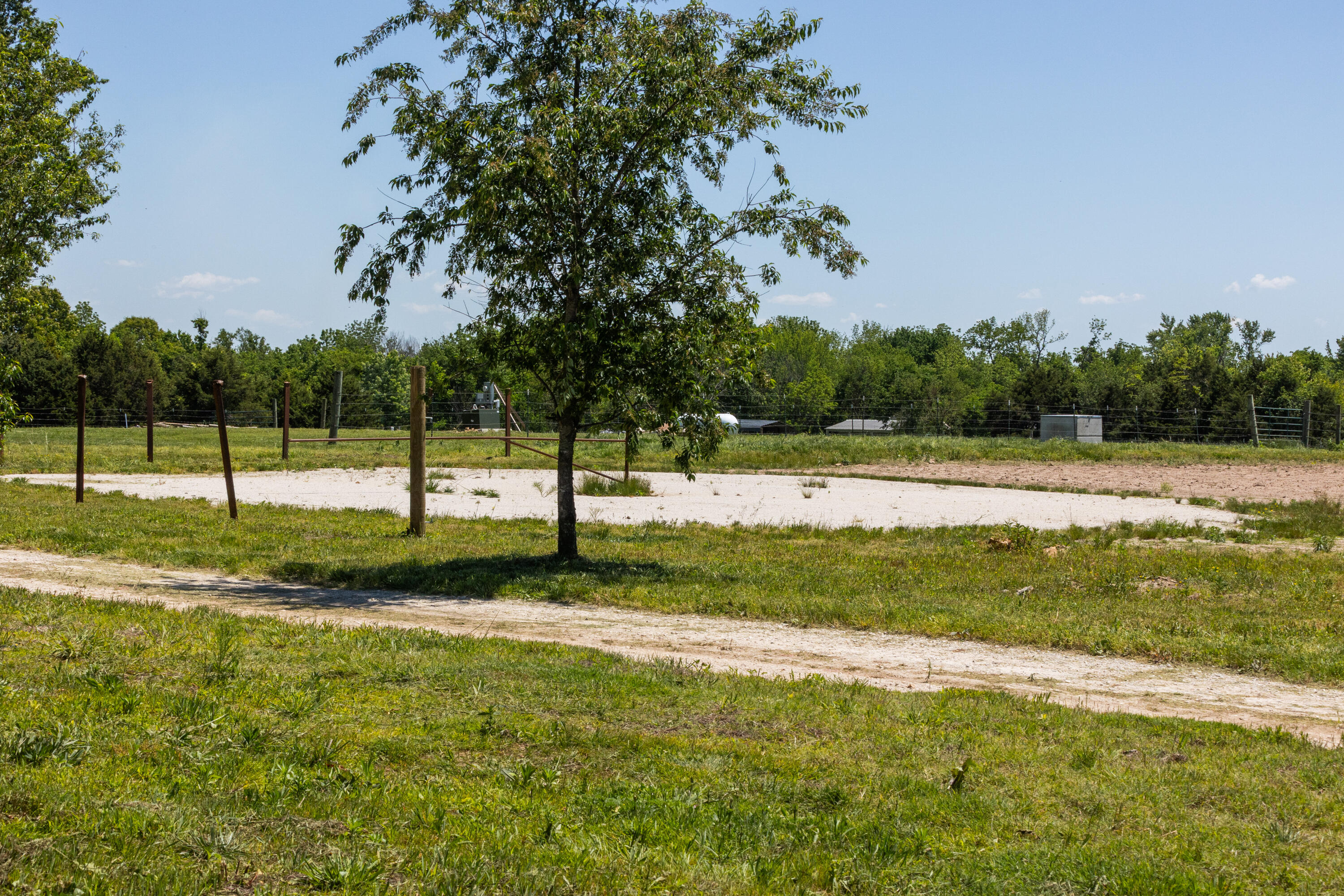 Photo 5 - Land for sale – 1744 N Farm Road 71   Bois D Arc, MO