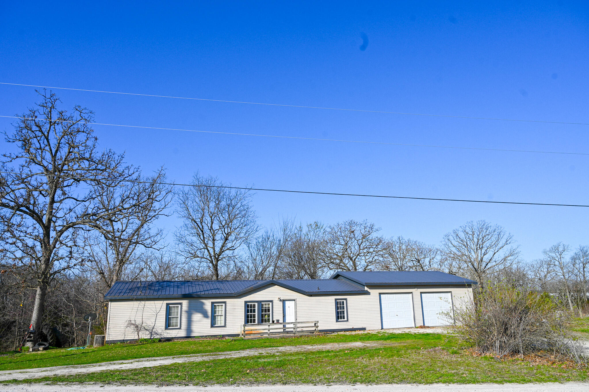 Photo 3 - Residential for sale – 20908  County Road 283   Hermitage, MO