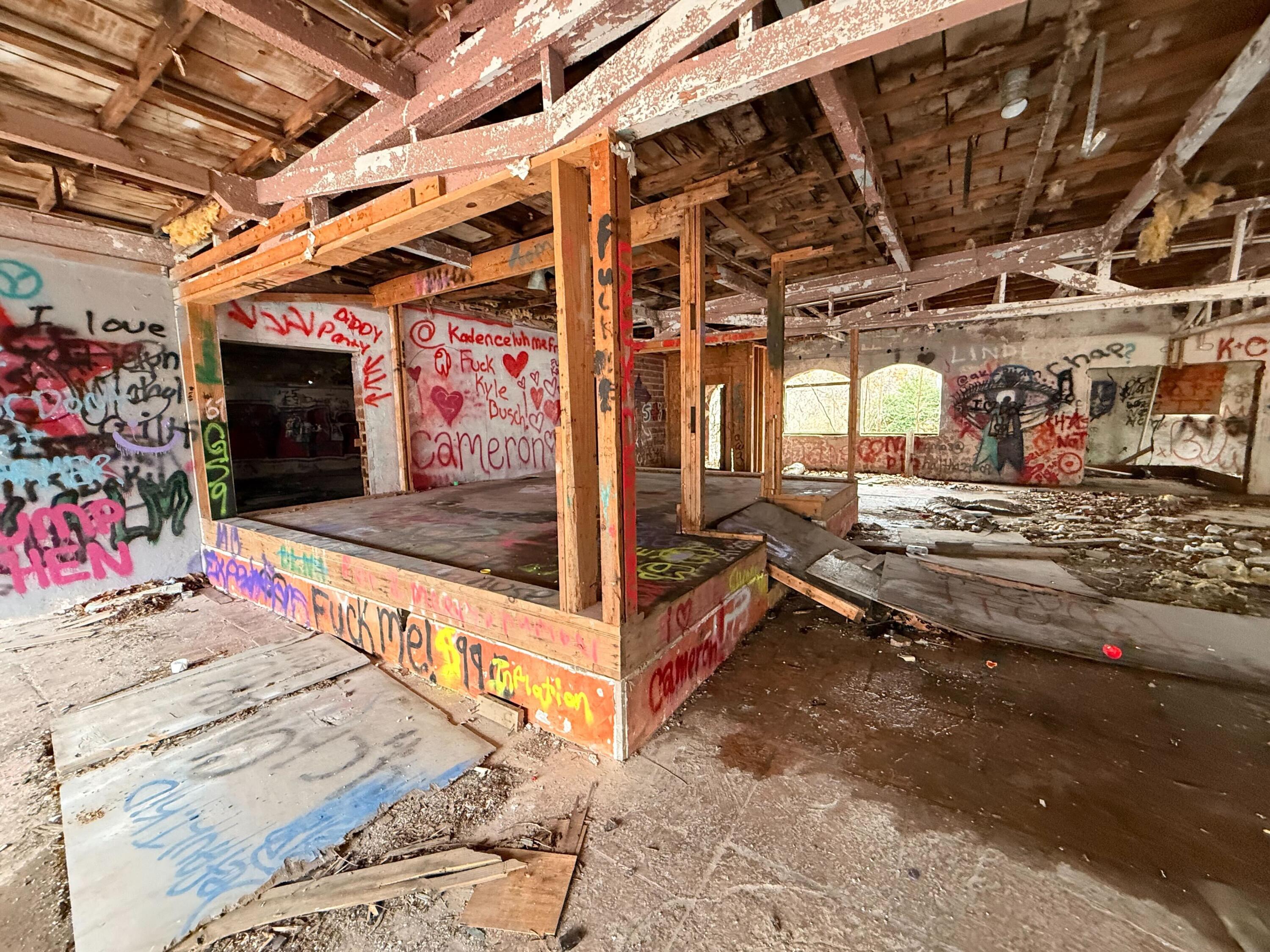 Photo 6 - Commercial Sale for sale – 101  Mark Twain Drive  Joplin, MO
