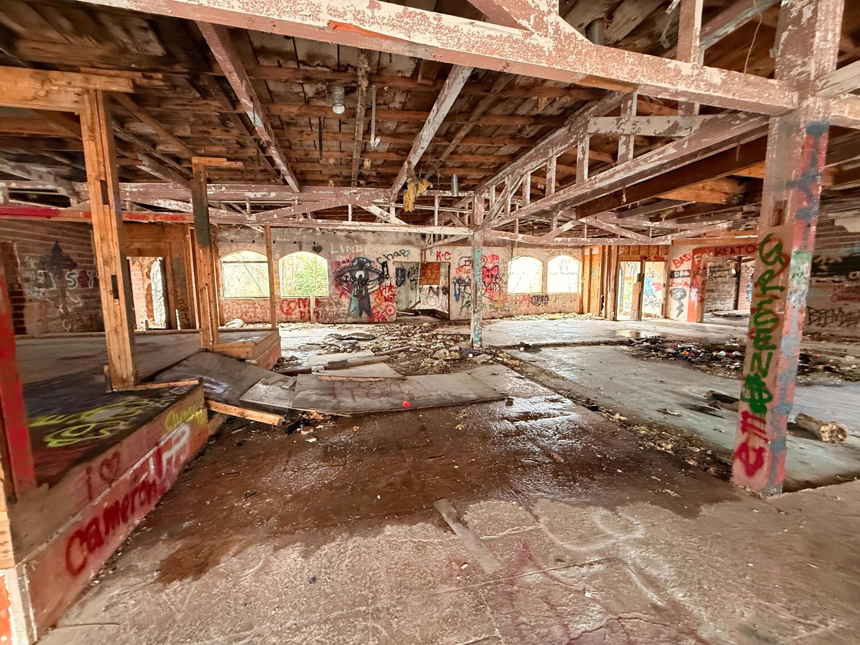 Photo 7 - Commercial Sale for sale – 101  Mark Twain Drive  Joplin, MO