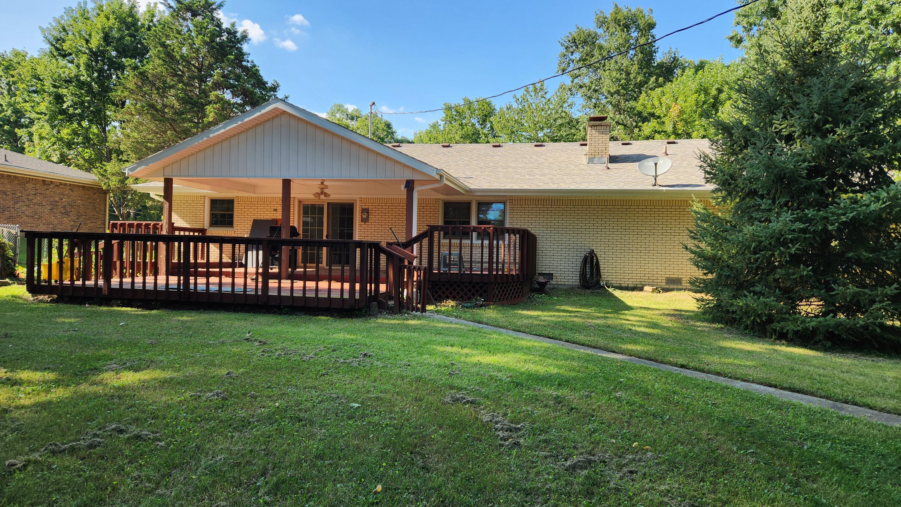 Photo 8 - Residential for sale – 1784 E Lakewood Street  Springfield, MO