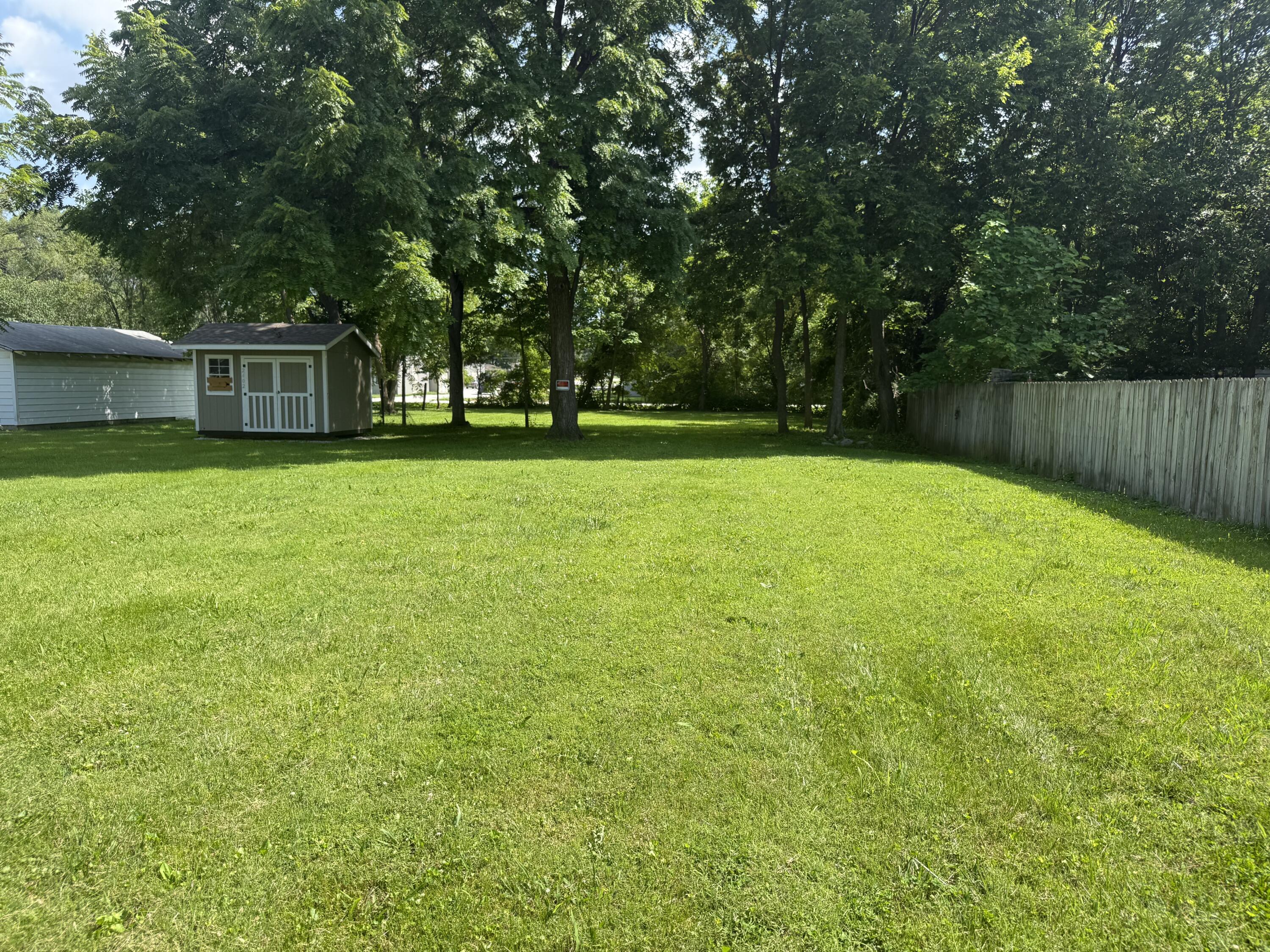 Photo 3 - Land for sale – 2402 E Commercial Street  Springfield, MO