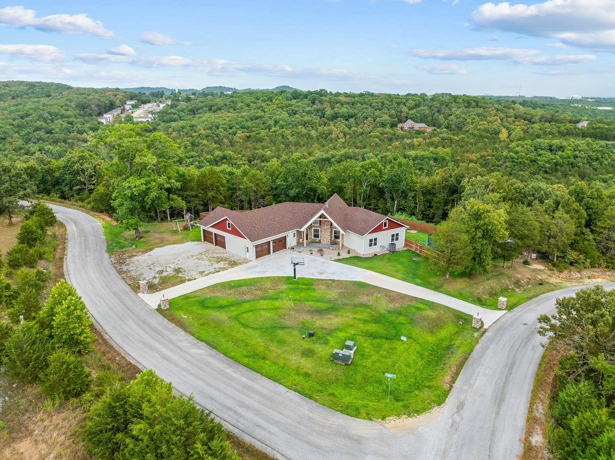 Photo 3 - Residential for sale – 770  Mills Hollow Road  Branson, MO