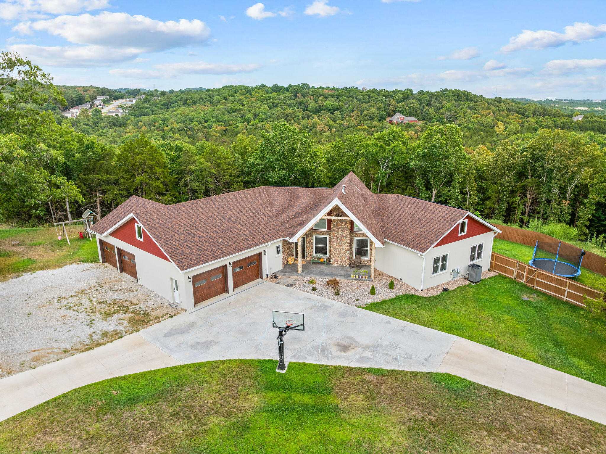 Photo 2 - Residential for sale – 770  Mills Hollow Road  Branson, MO
