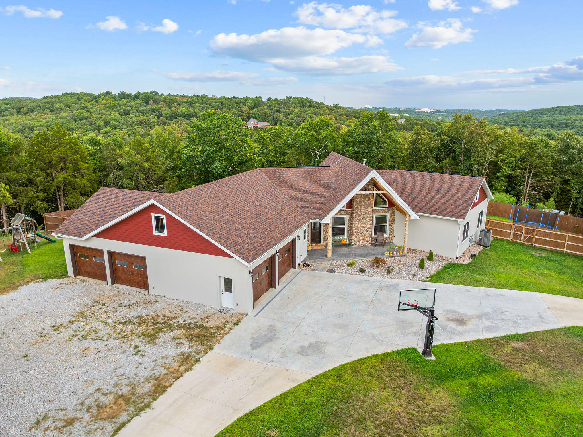 Photo 5 - Residential for sale – 770  Mills Hollow Road  Branson, MO