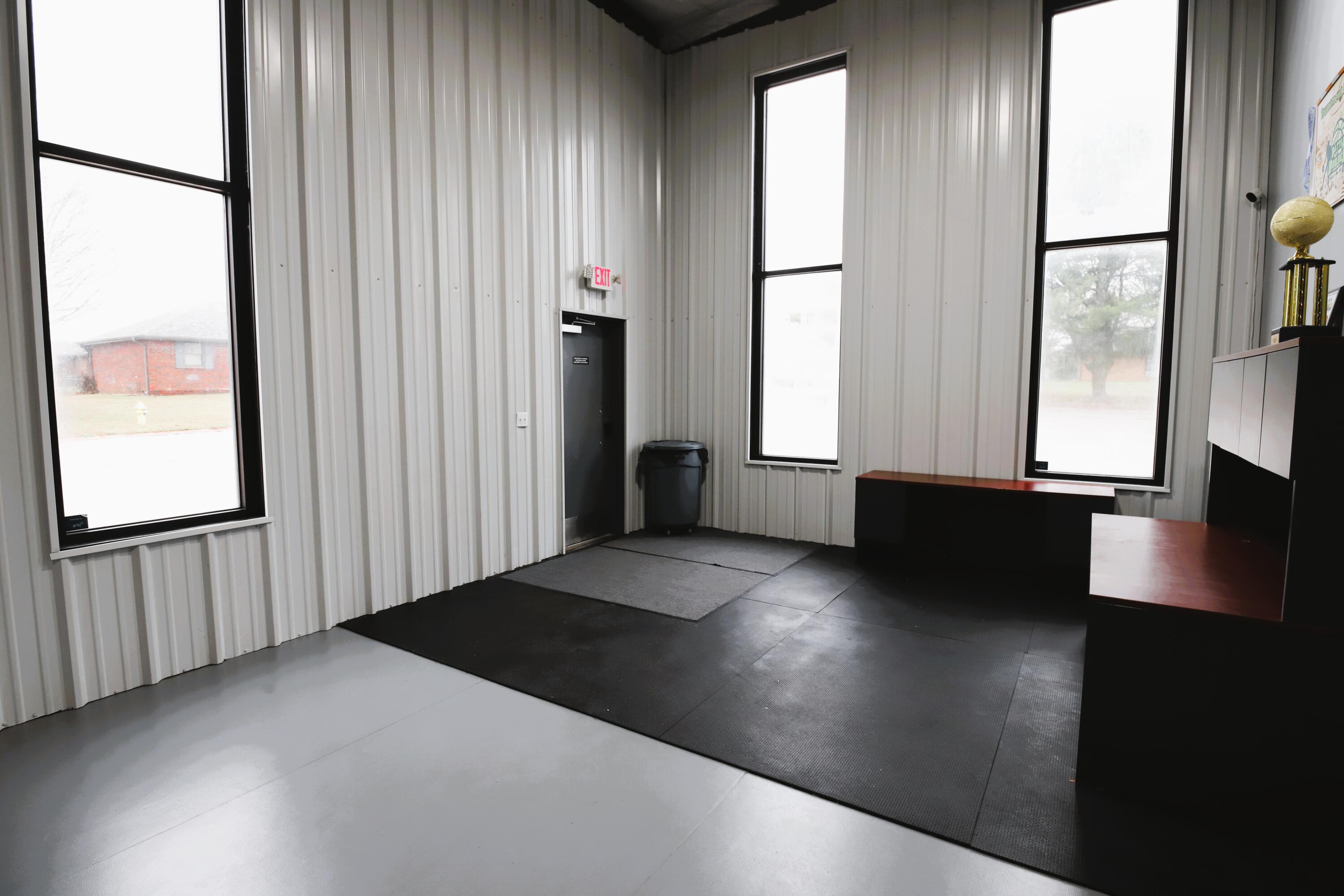 Photo 5 - Commercial Sale for sale – 931 N Walnut Avenue  Republic, MO