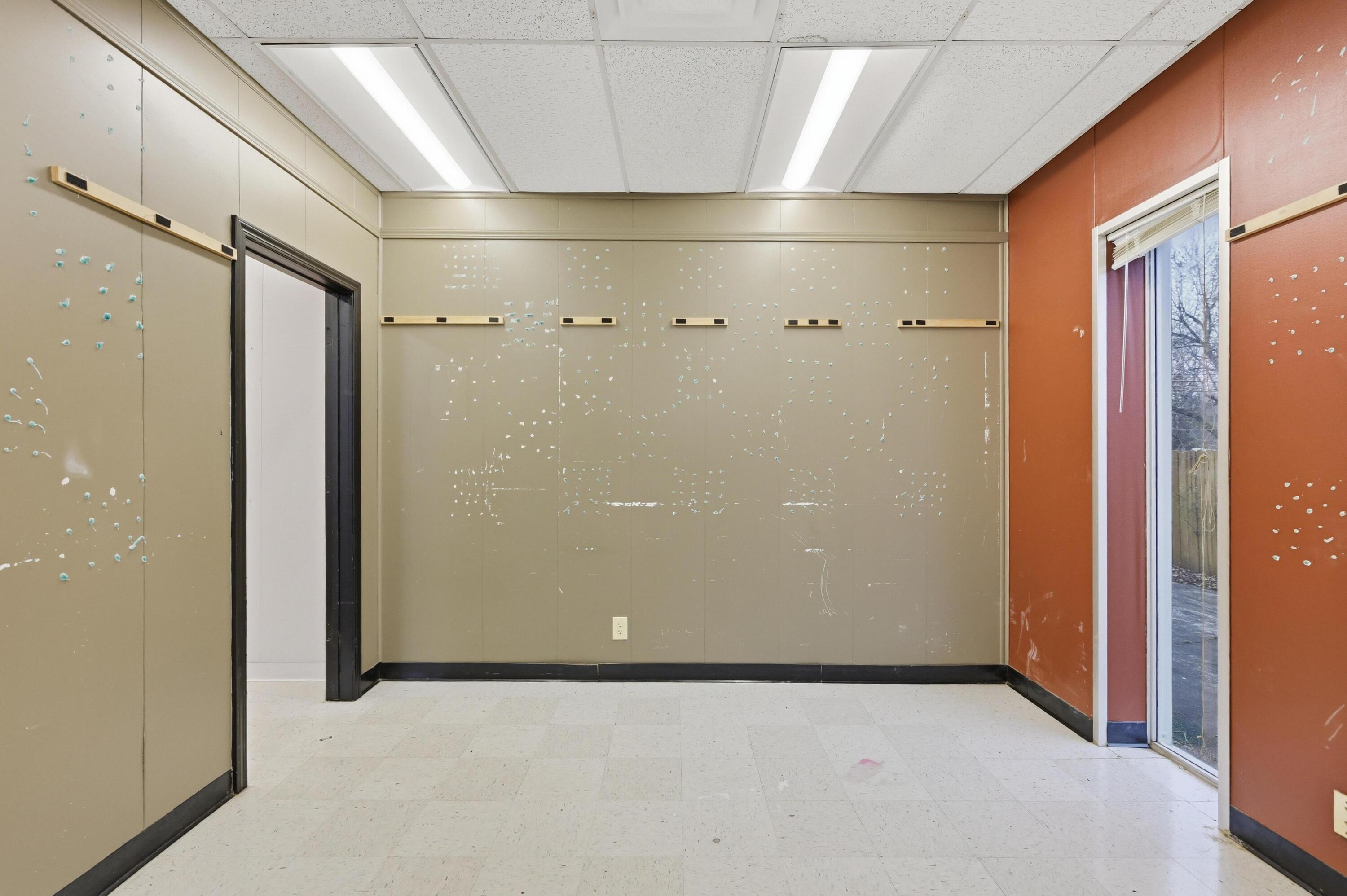 Photo 40 - Commercial Sale for sale – 2926 W Junge Boulevard  Joplin, MO