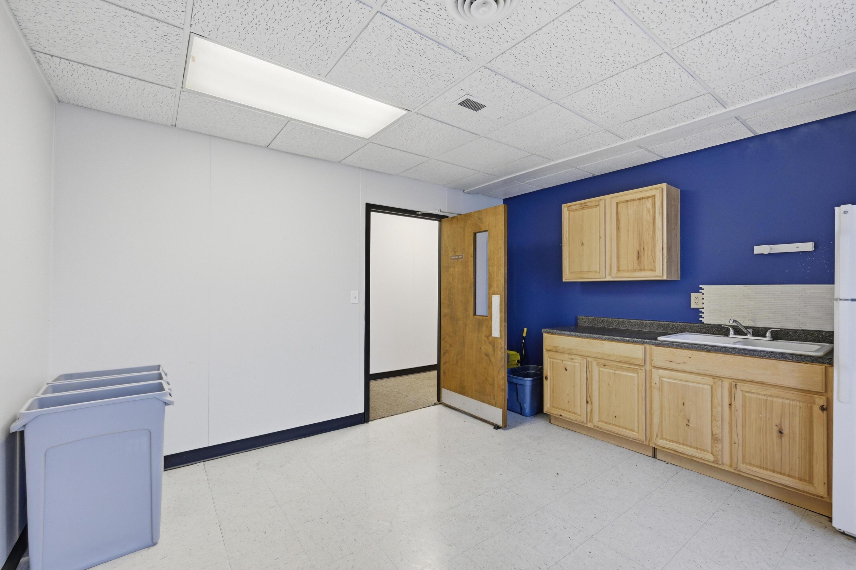 Photo 31 - Commercial Sale for sale – 2926 W Junge Boulevard  Joplin, MO