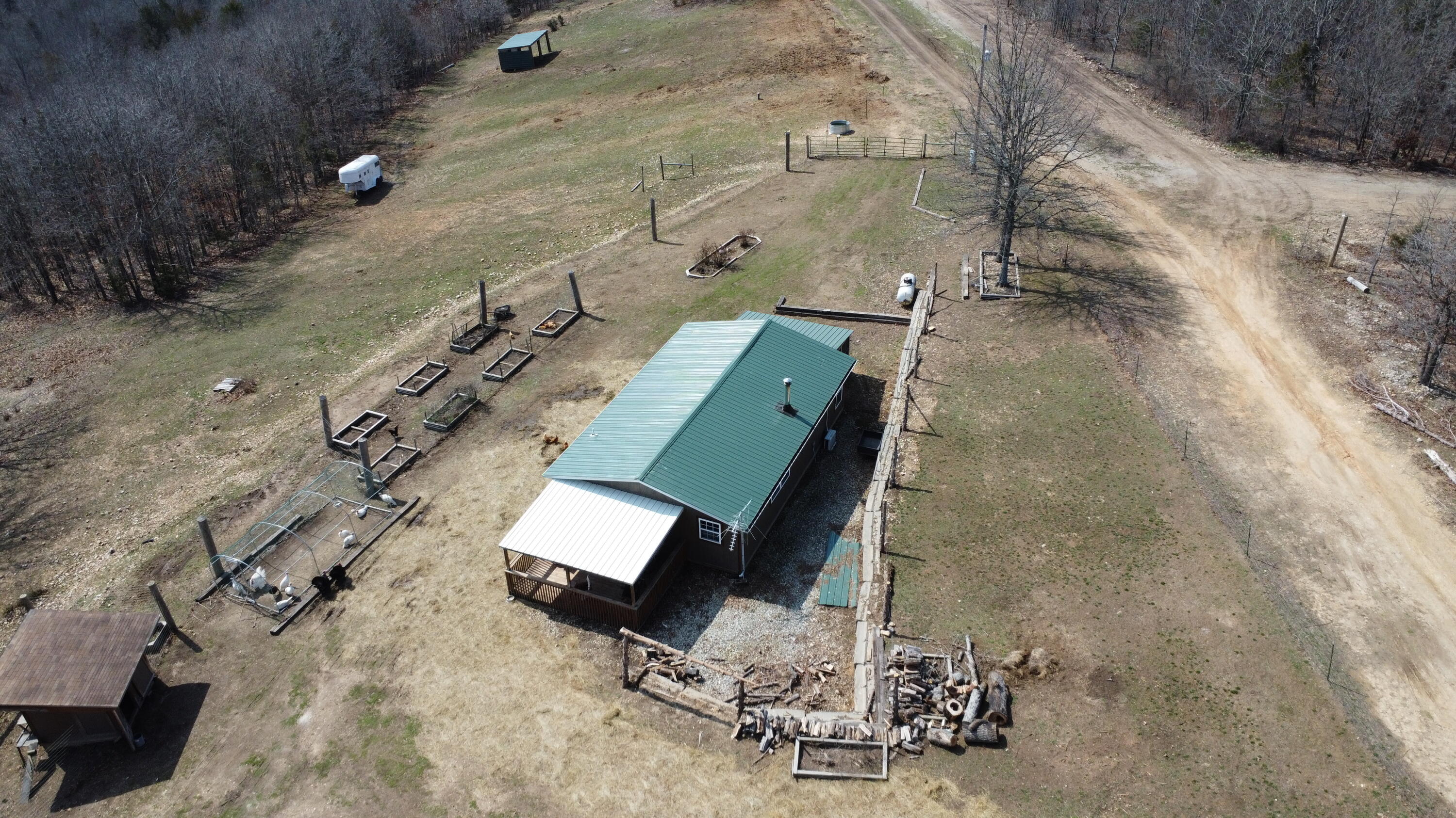 Photo 4 - Residential for sale – 16968  County Road 116 Private Drive  Macomb, MO